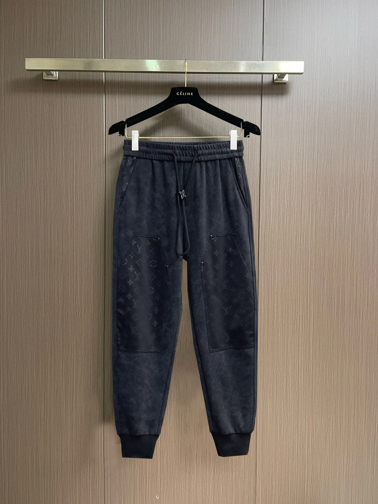 Monogram Embossed Tapered Sweatpants D29014608