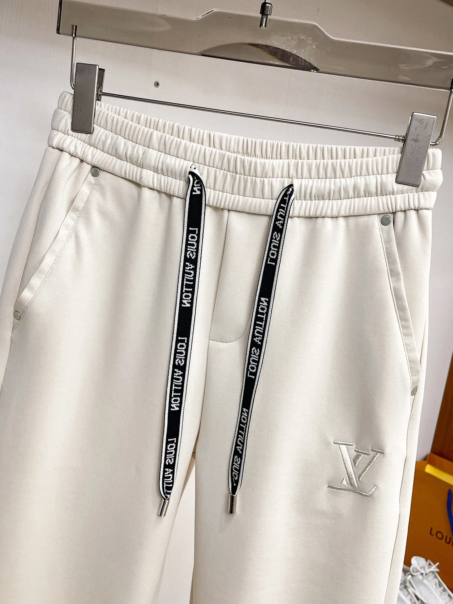Logo-Embroidered Drawstring Sweatpants D29014615 — view 3