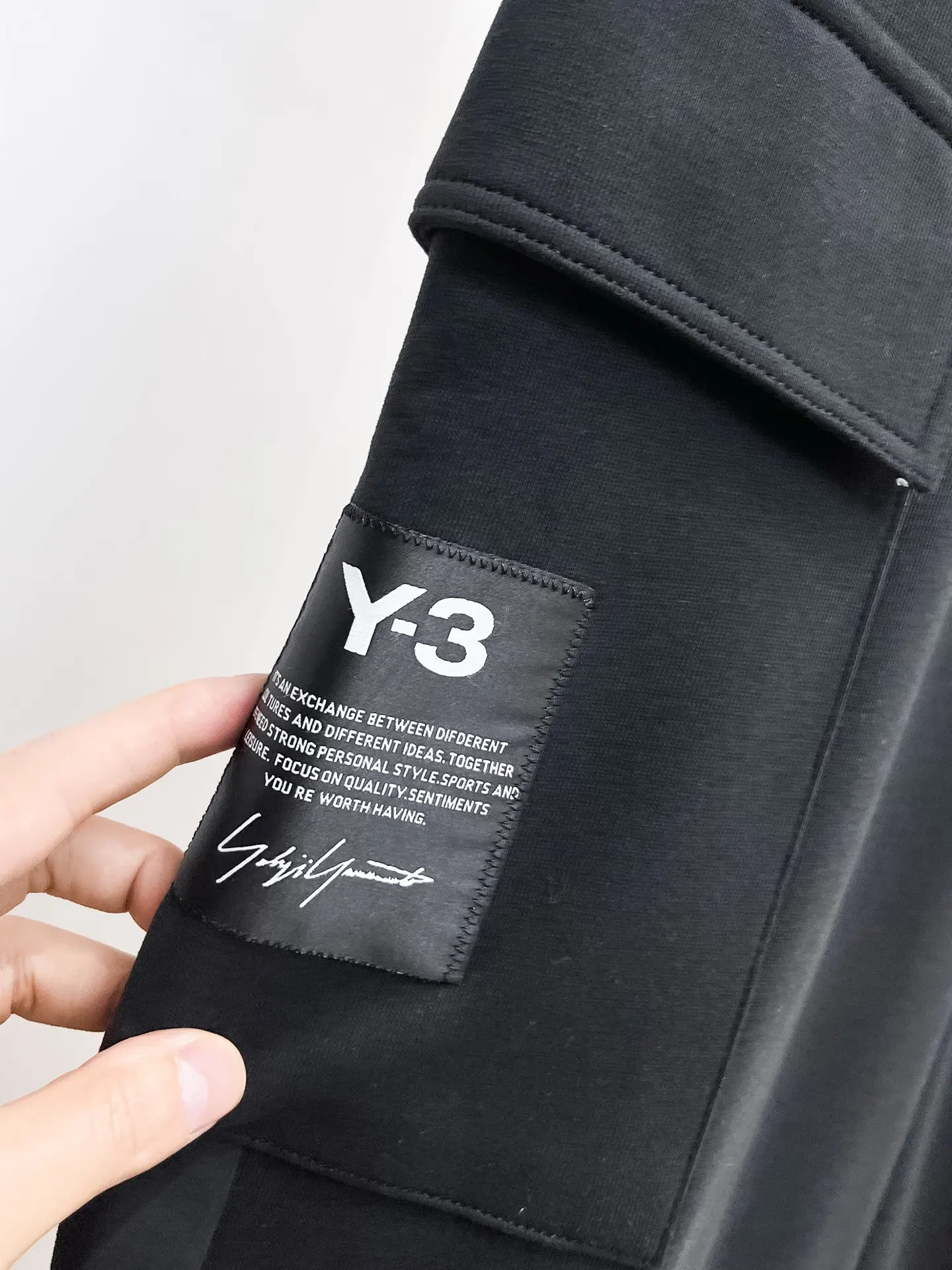 Y-3 Logo Cargo Sweatpants D29014502 — view 5