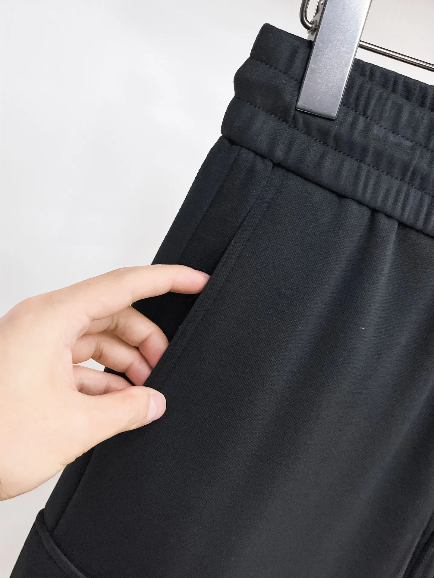 Y-3 Logo Cargo Sweatpants D29014502 — view 6