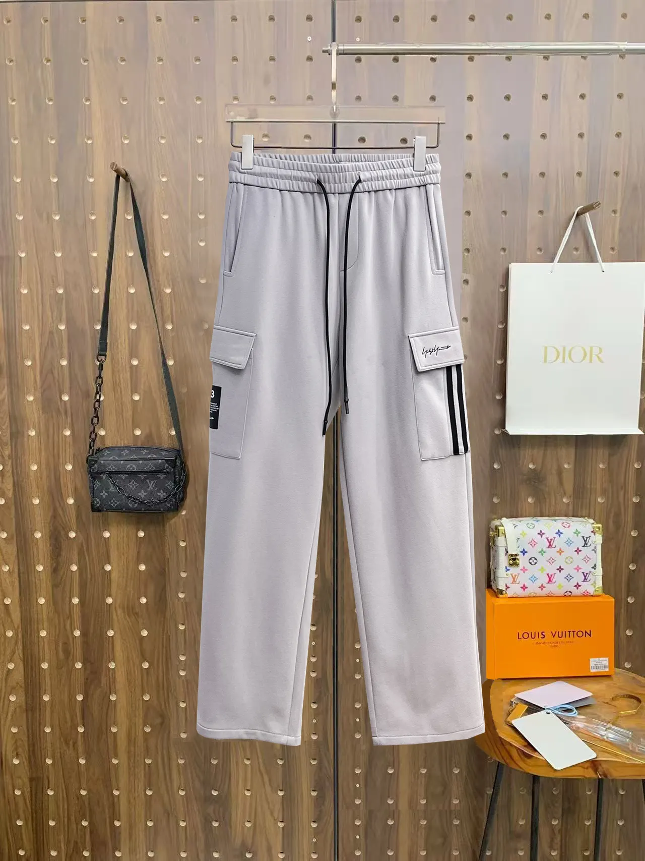 Y-3 Logo Cargo Sweatpants D29014501