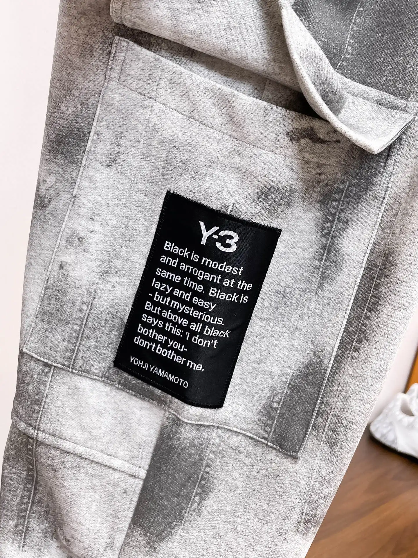 Y-3 Acid-Wash Cargo Sweatpants D29014651 — view 4