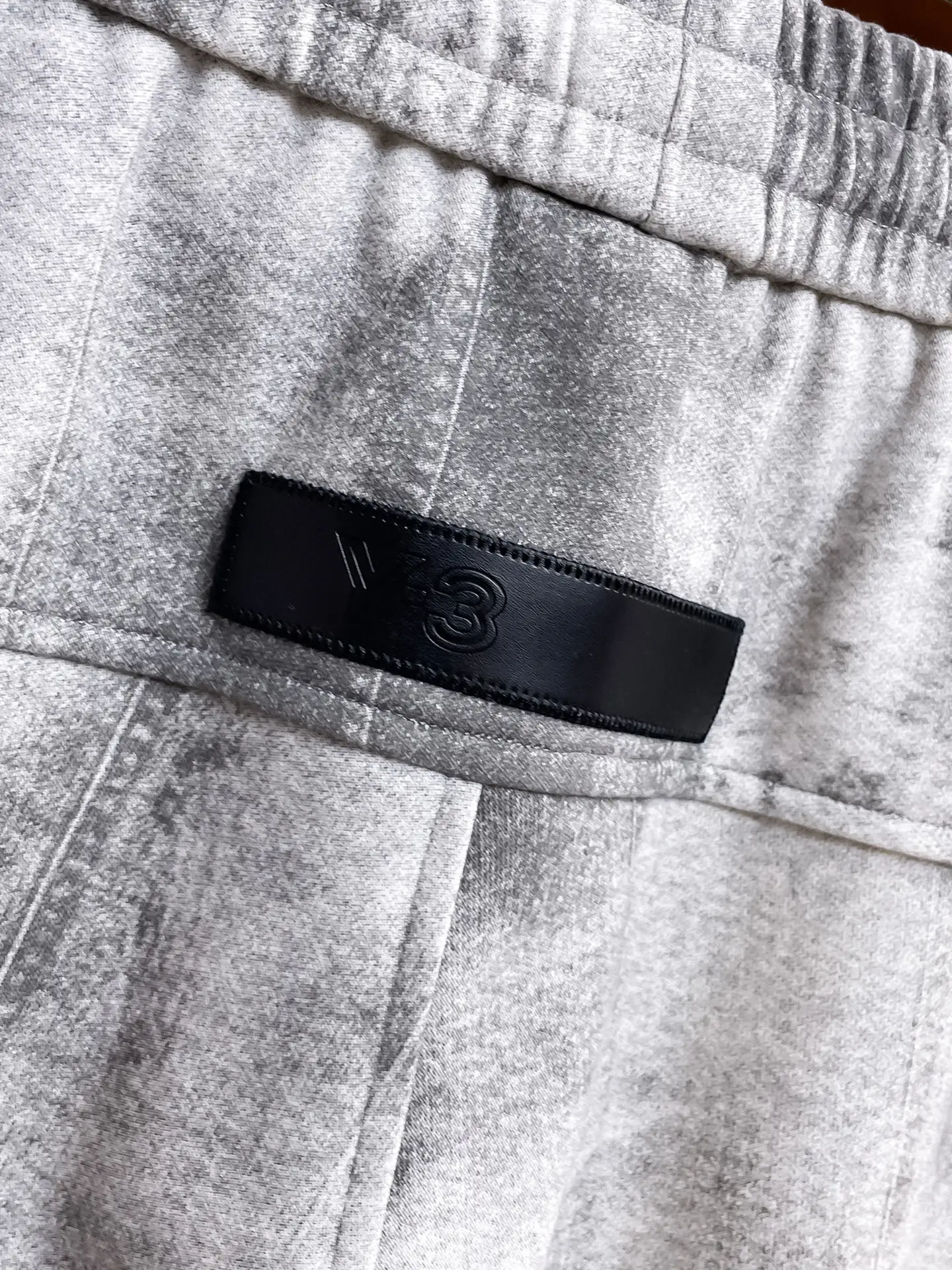 Y-3 Acid-Wash Cargo Sweatpants D29014651 — view 9