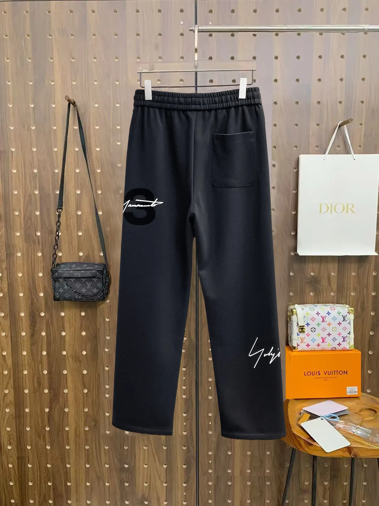 Y-3 Logo Print Drawstring Sweatpants D29014475 — view 2