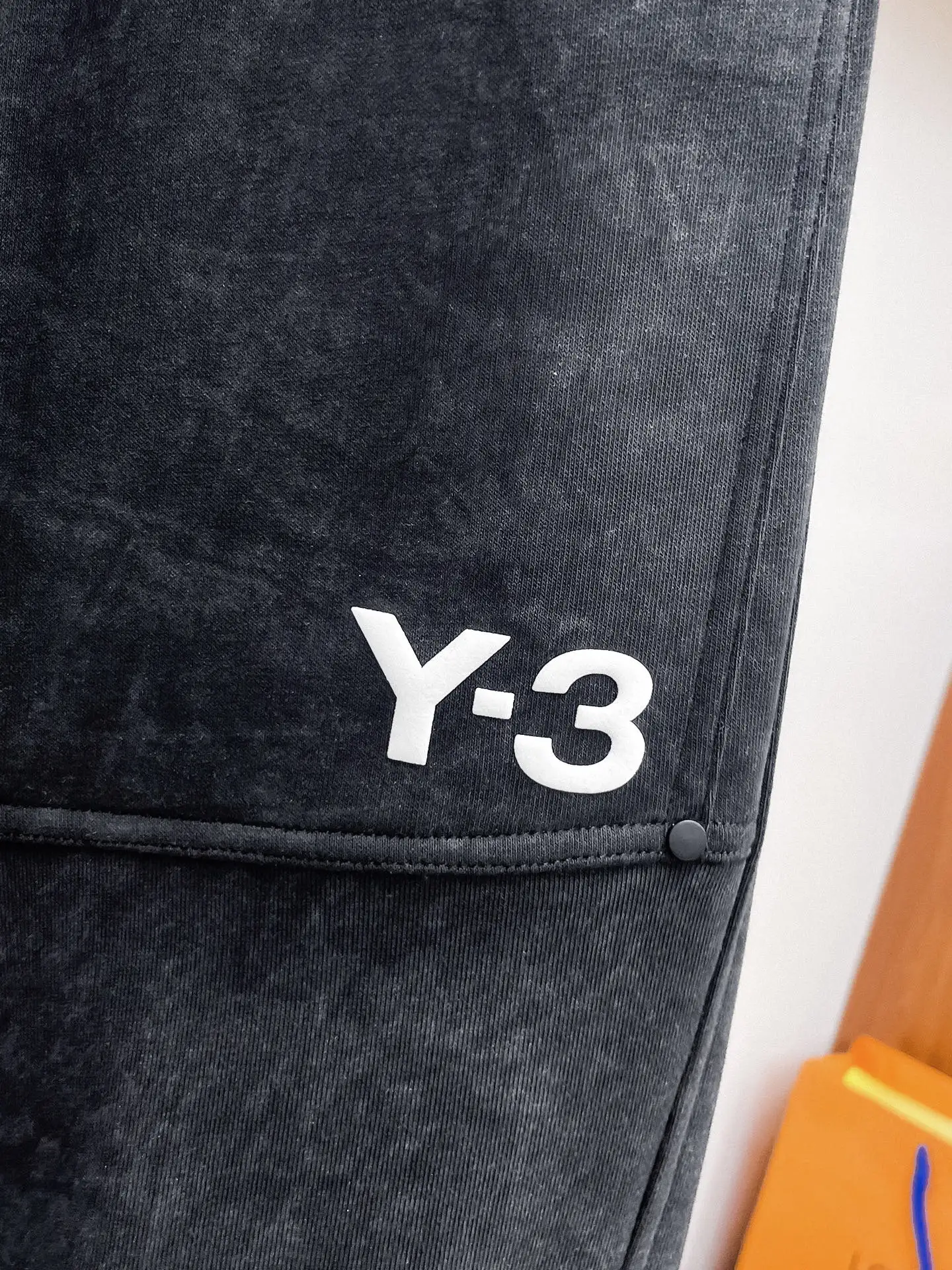 Y-3 Logo-Print Drawstring Trousers D29014586 — view 4