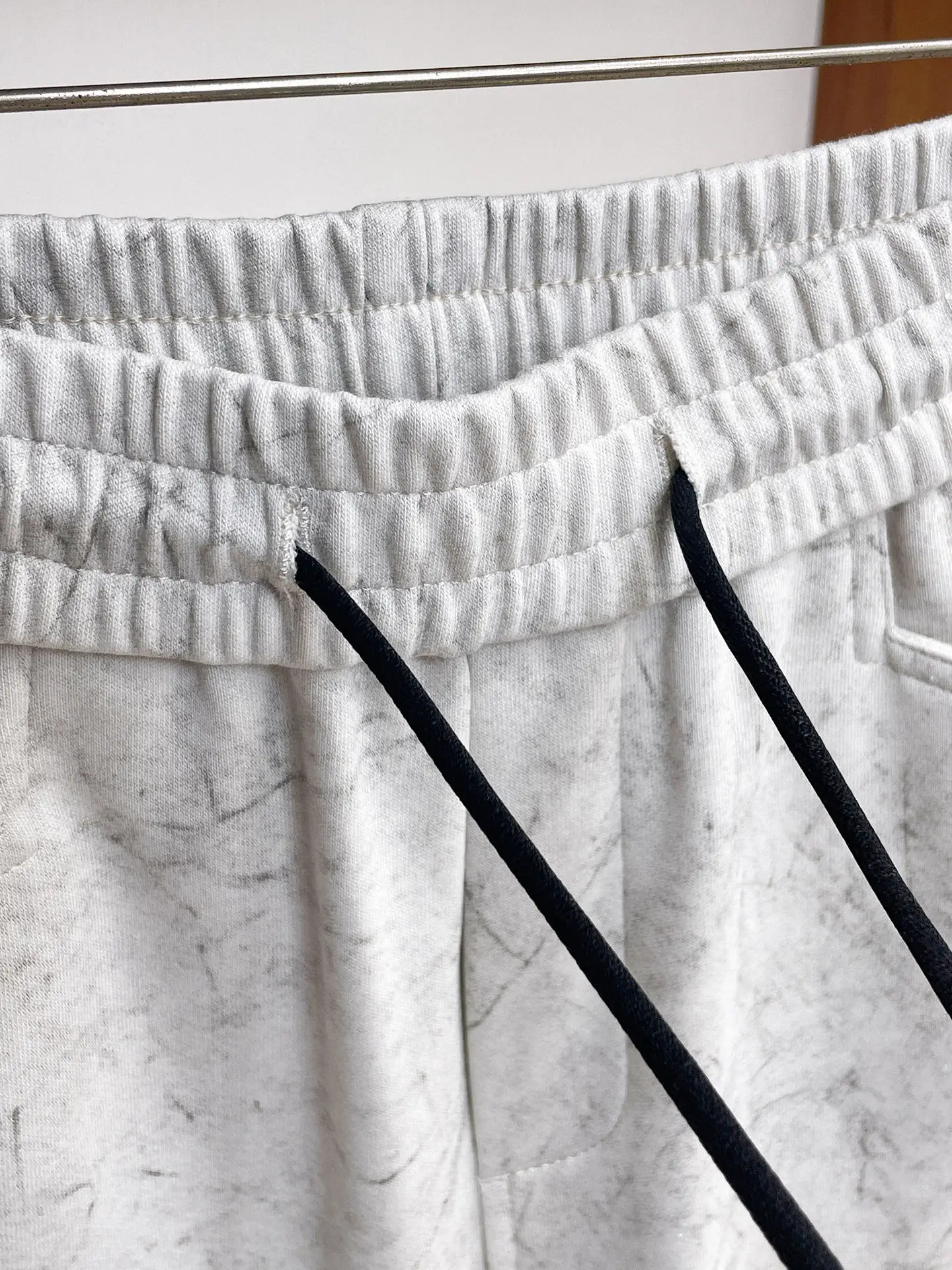 Y-3 Logo Print Drawstring Sweatpants D29014585 — view 7