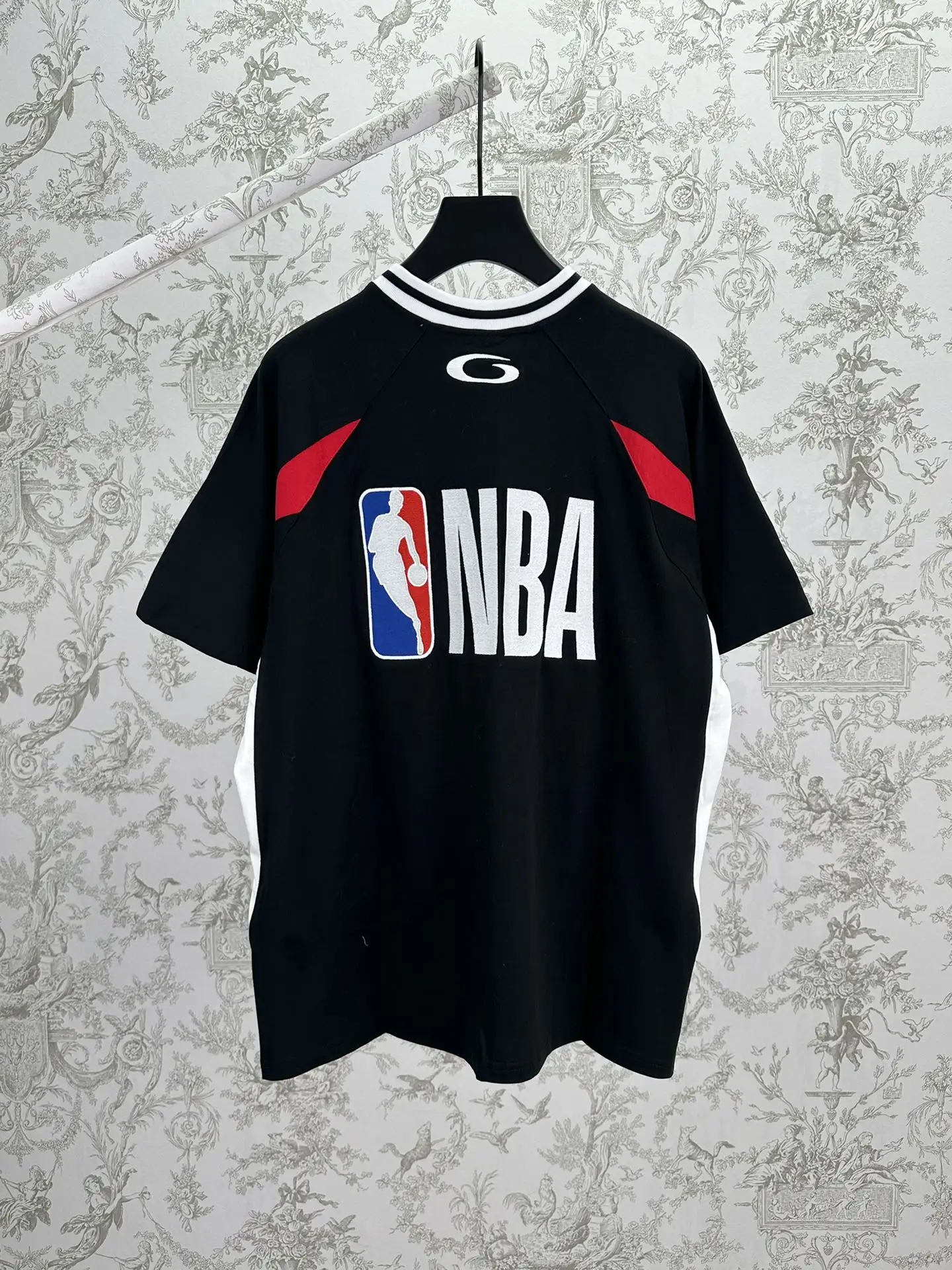 Balenciaga x NBA Embroidered Oversized T-Shirt D29513976 — view 2