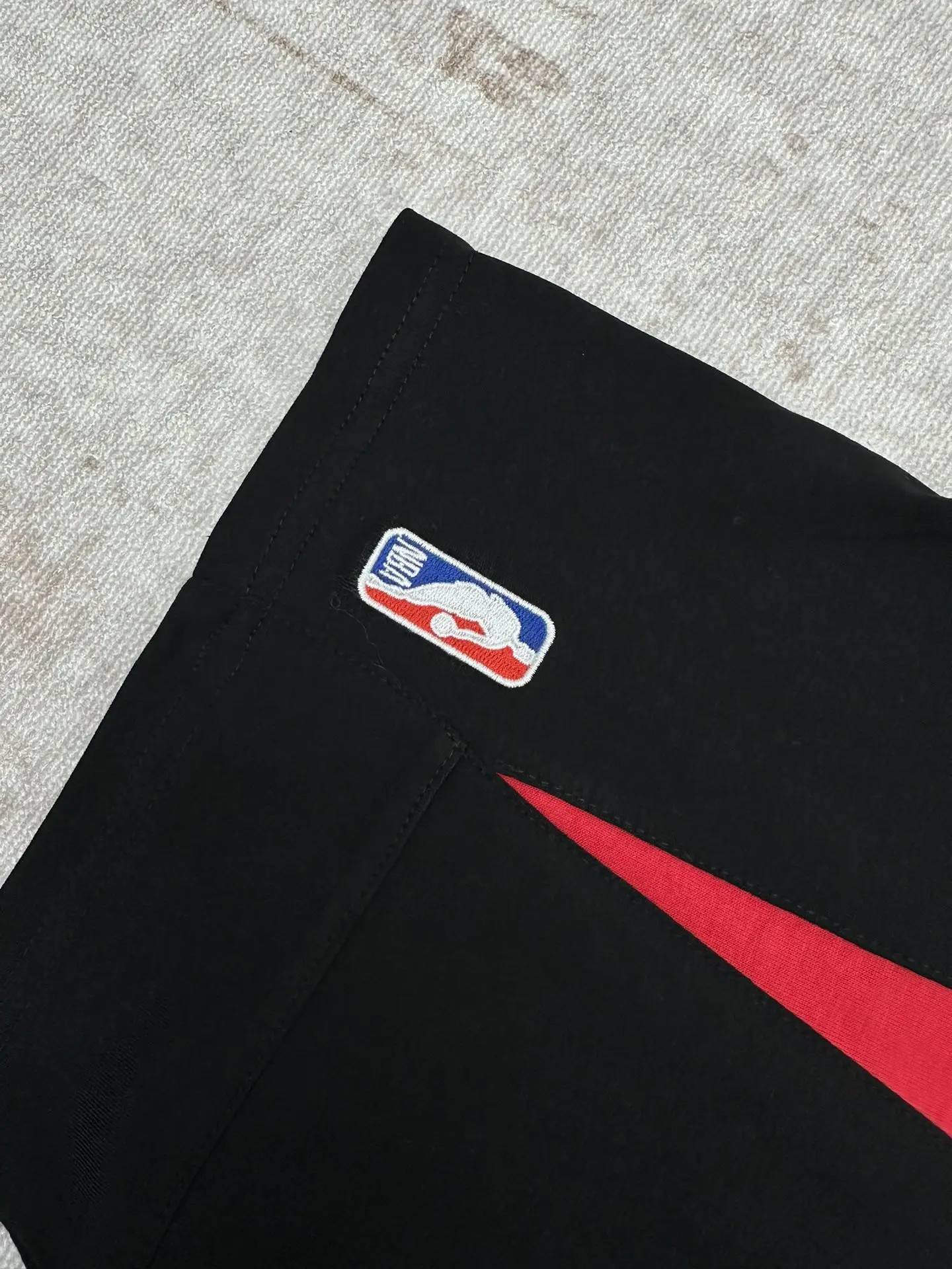 Balenciaga x NBA Embroidered Oversized T-Shirt D29513976 — view 7