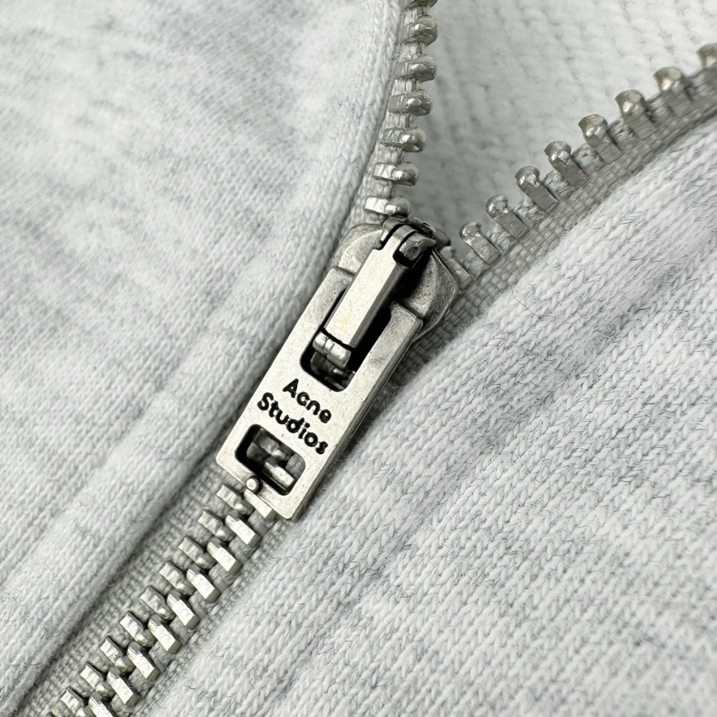 Logo-Embroidered Zip-Up Cotton Sweatshirt D29521007 — view 4