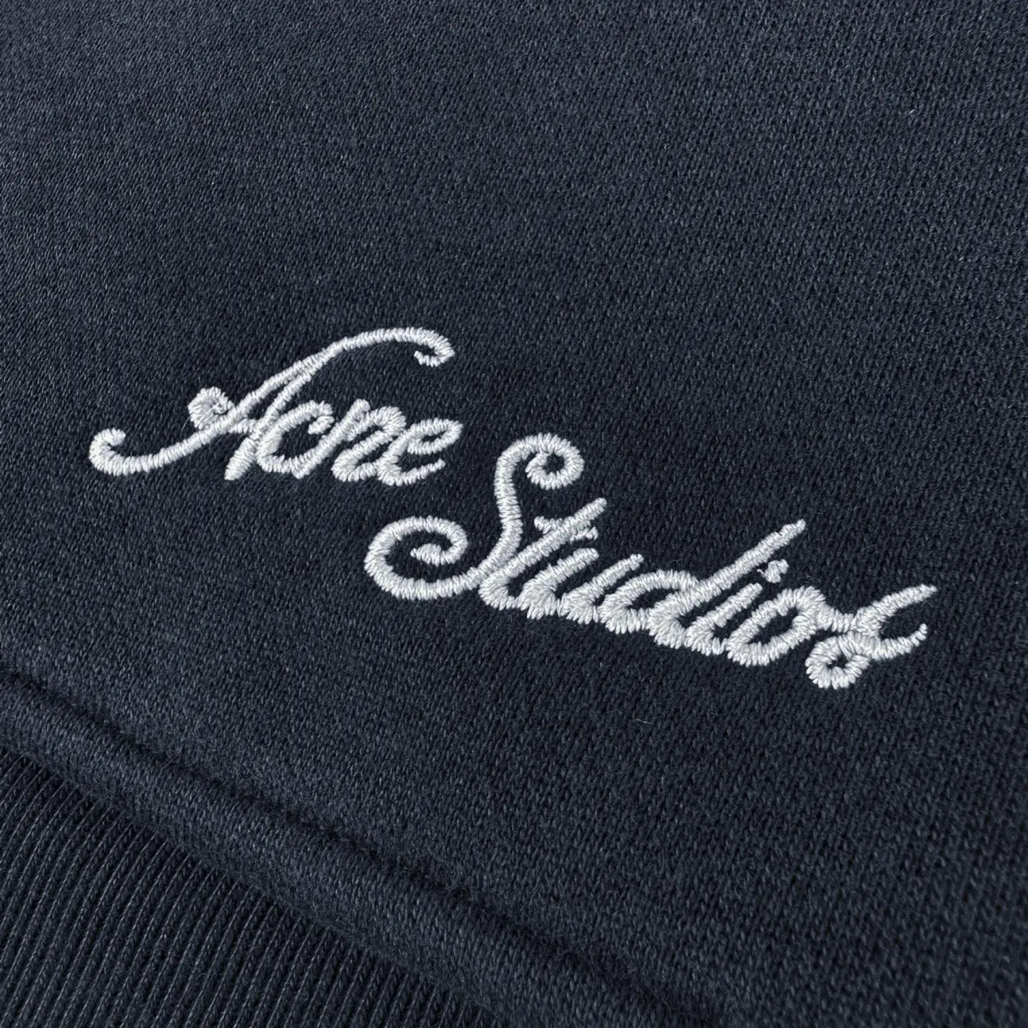 Logo-Embroidered Zip-Up Cotton Sweatshirt D29521006 — view 5