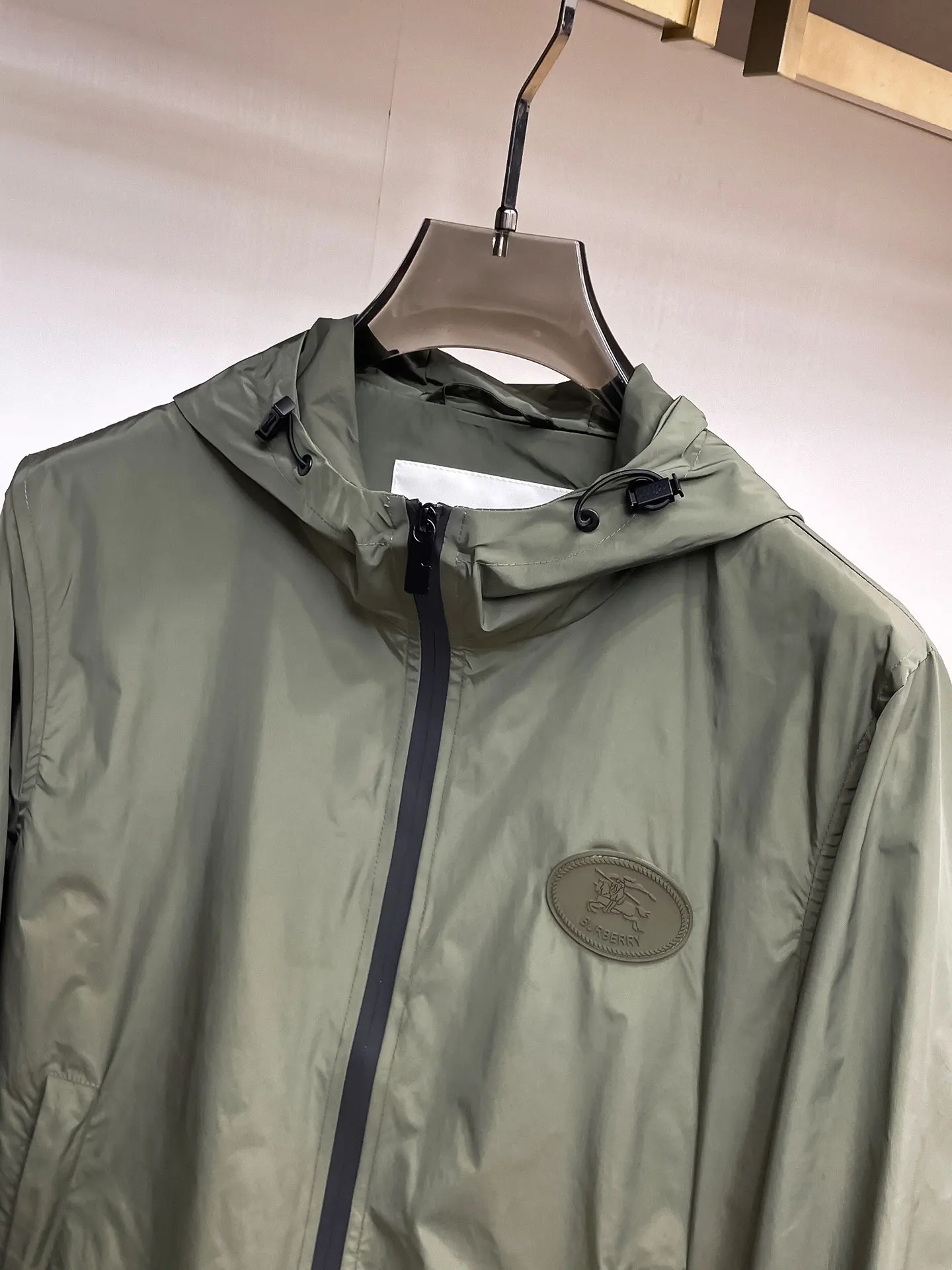 Logo-Appliqué Hooded Shell Jacket D30014357 — view 4