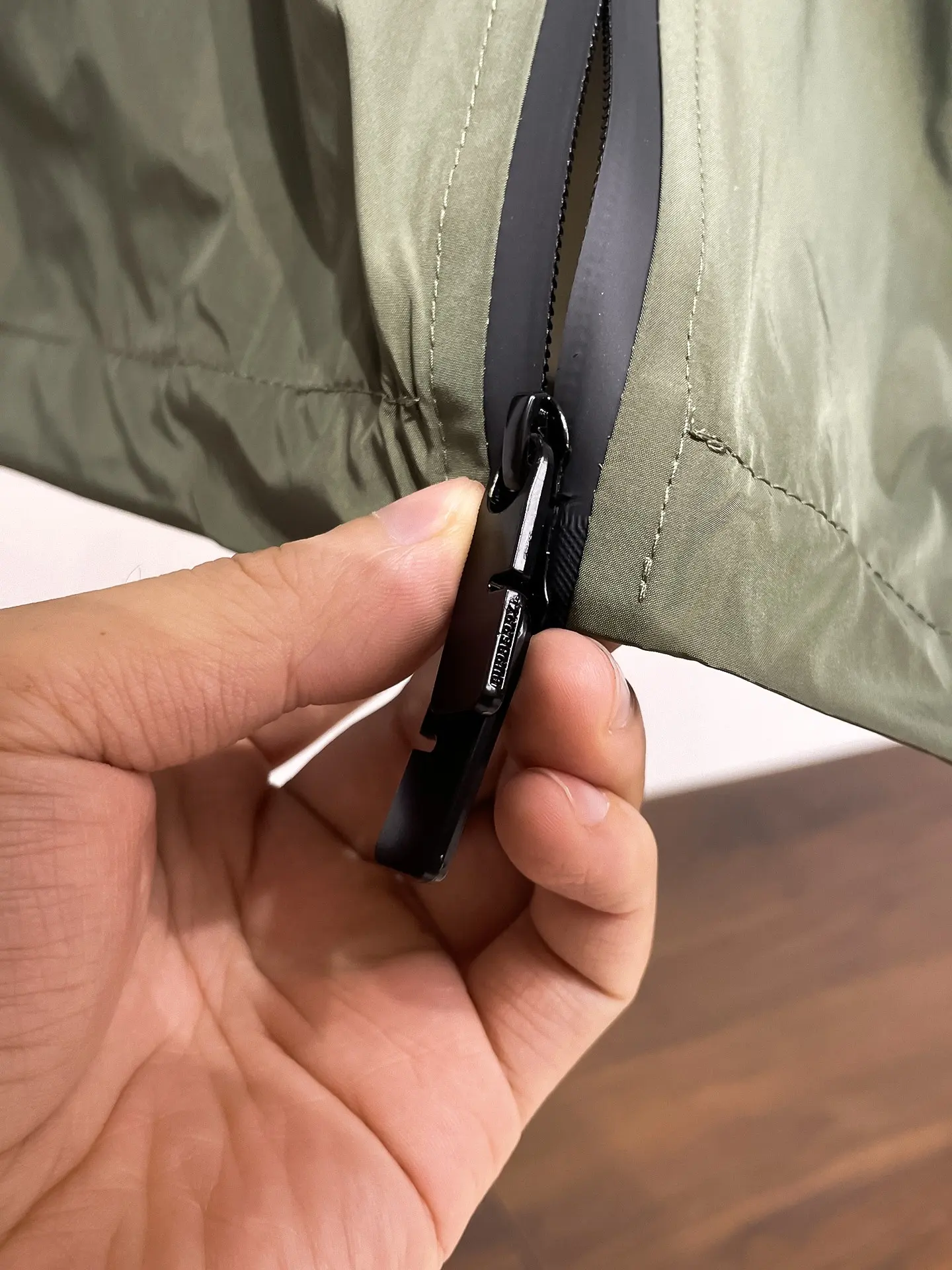 Logo-Appliqué Hooded Shell Jacket D30014357 — view 9