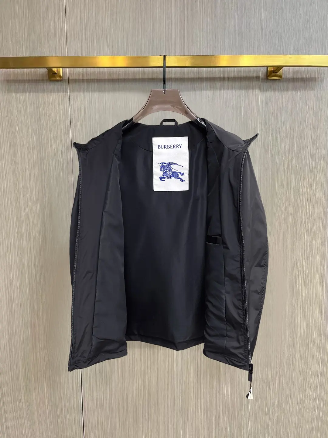 Logo-Appliqué Hooded Shell Jacket D30014358 — view 3