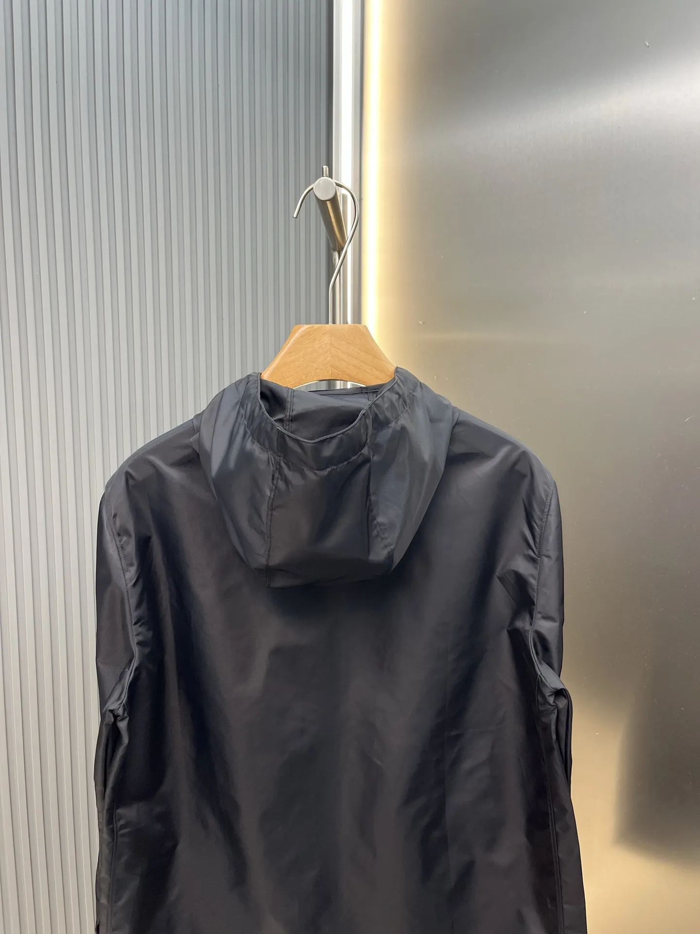 Logo-Appliquéd Hooded Shell Jacket D30019130 — view 4