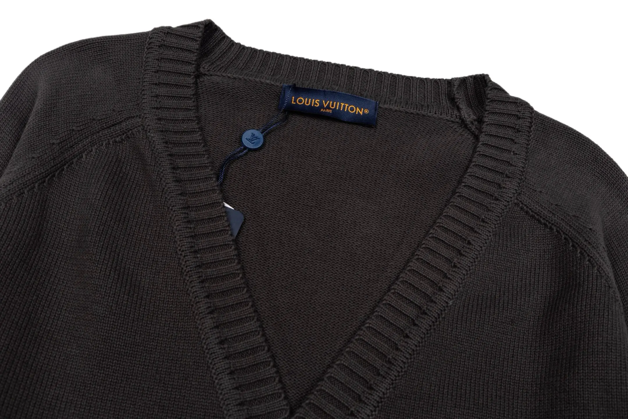 Logo-Patch Wool V-Neck Cardigan D30021163 — view 3