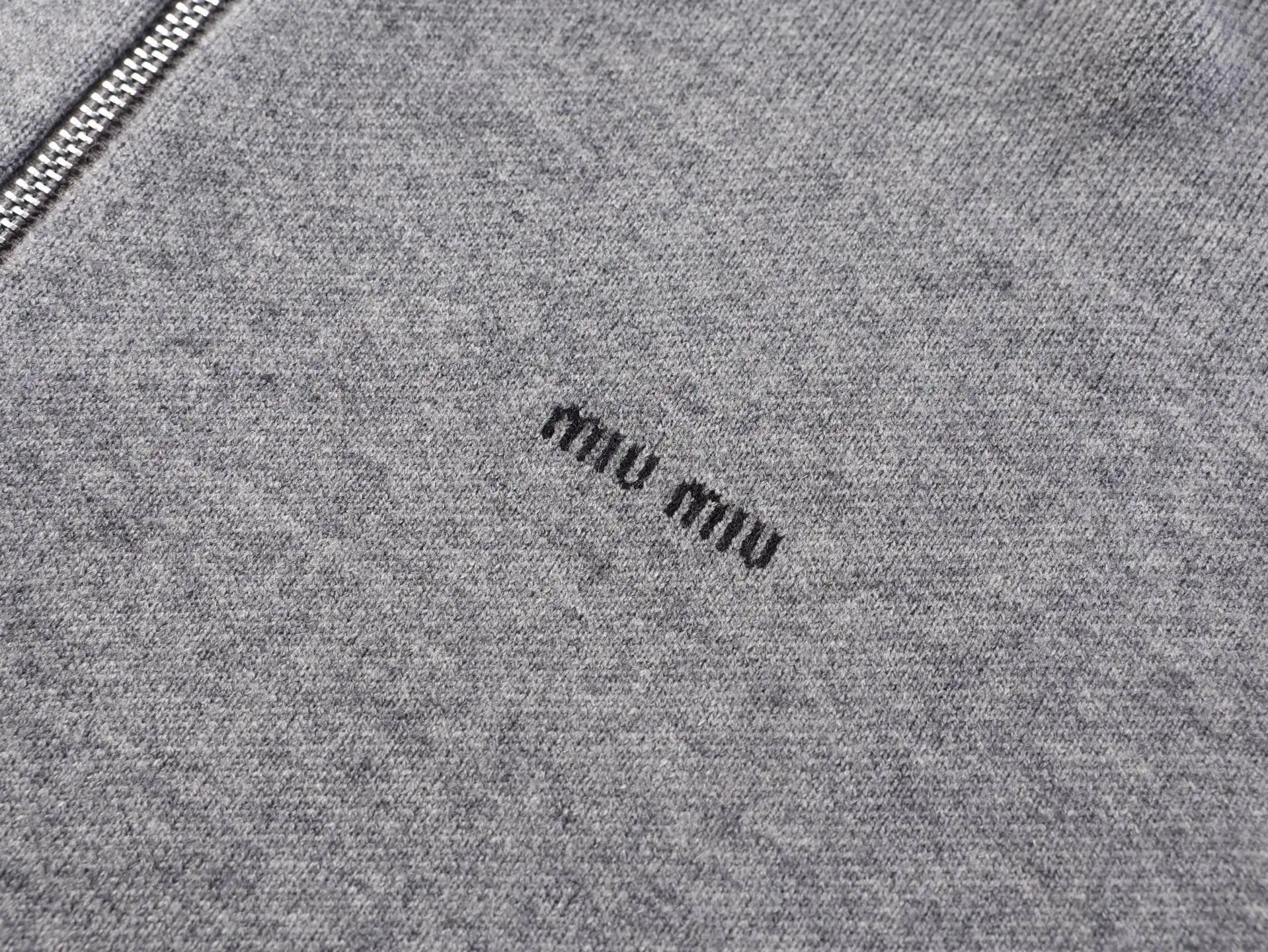 Logo-Intarsia Half-Zip Wool Sweater D30021037 — view 6