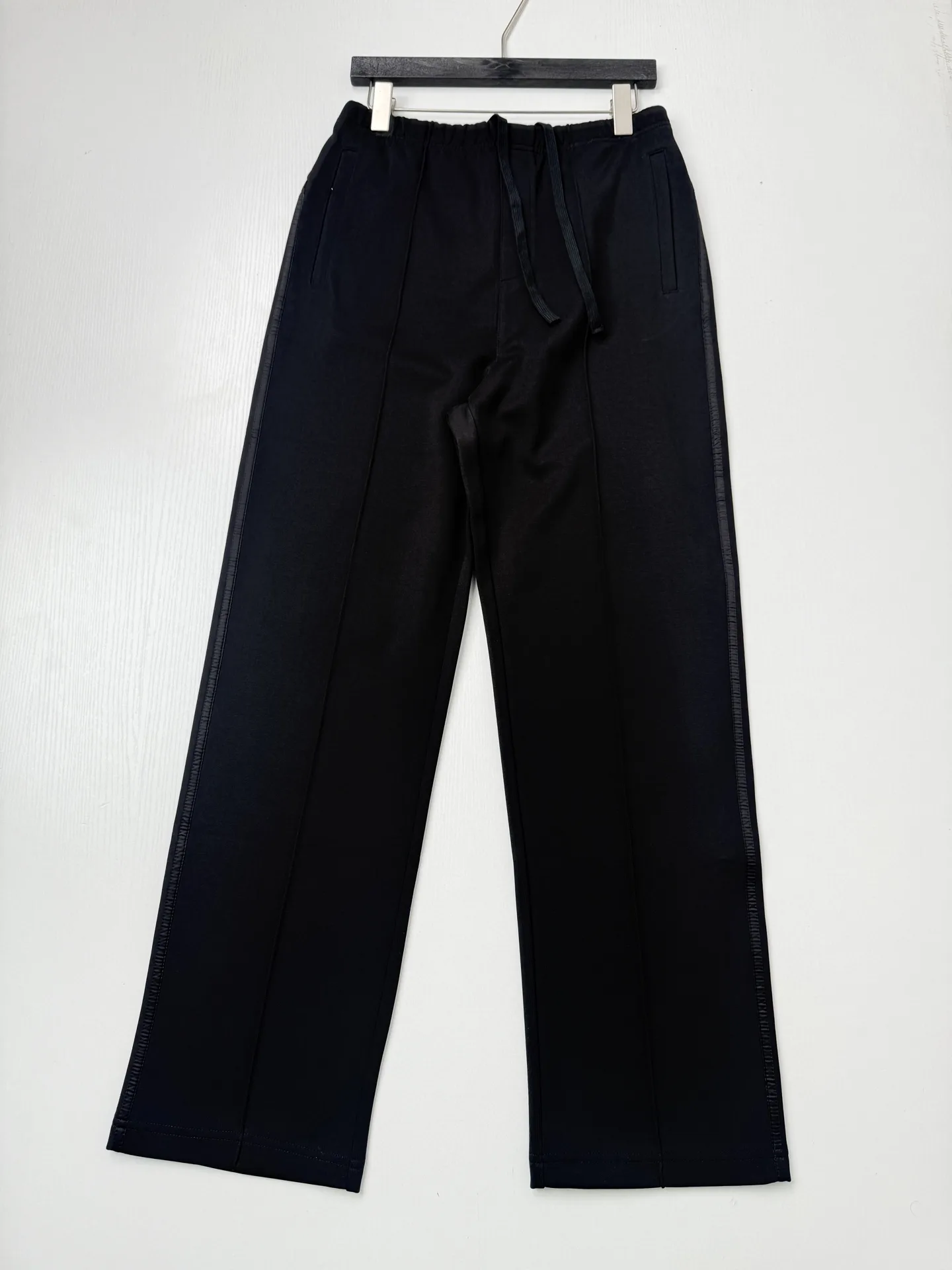 Nylon-Panelled Straight-Leg Sweatpants D30020681 — view 3