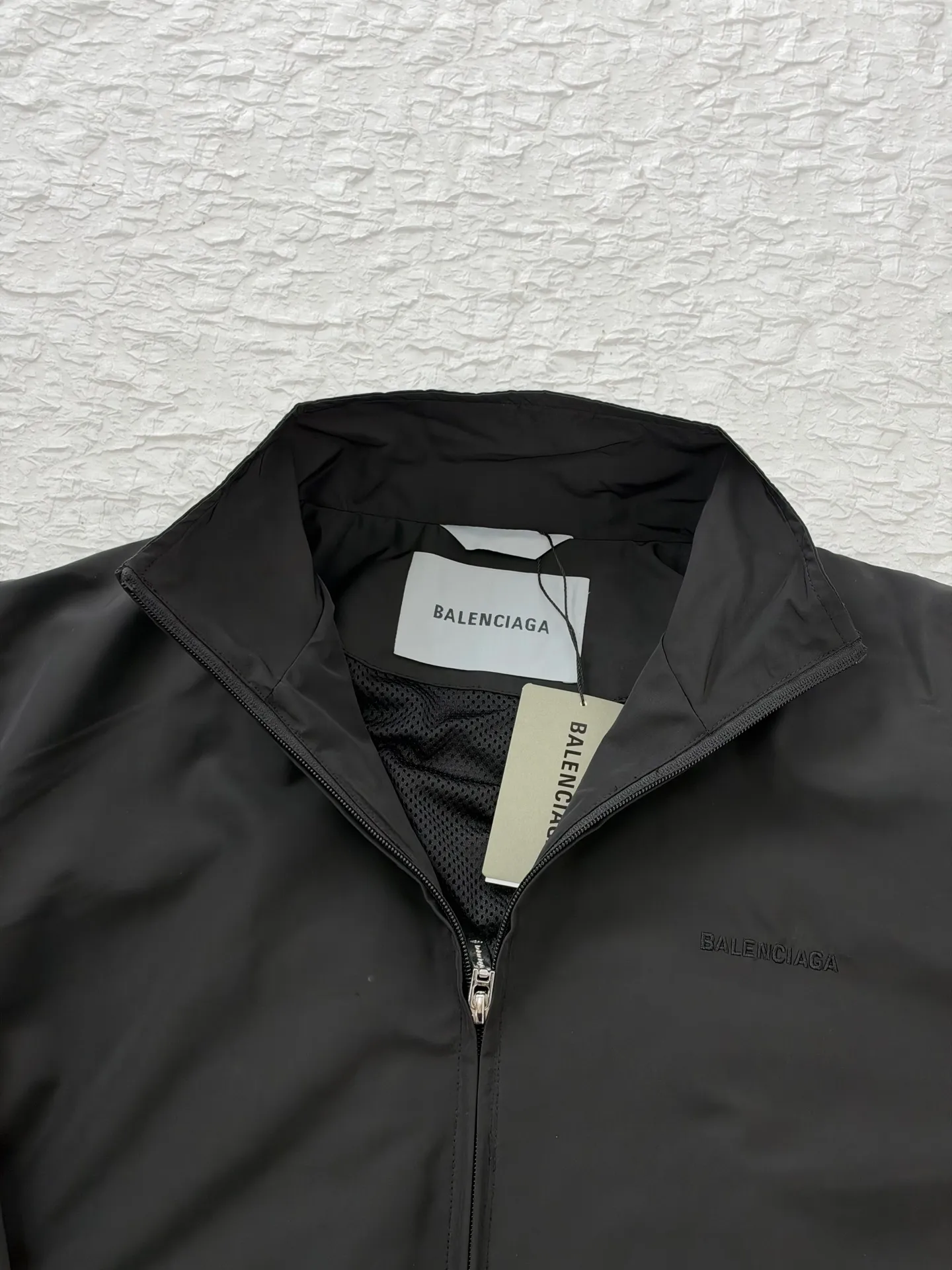 Graffiti Collage Nylon Track Jacket D30519182 — view 10