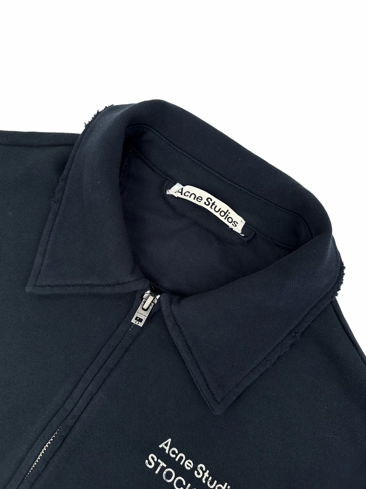 Logo-Print Distressed Fleece Zip-Up Jacket D30519214 — view 3