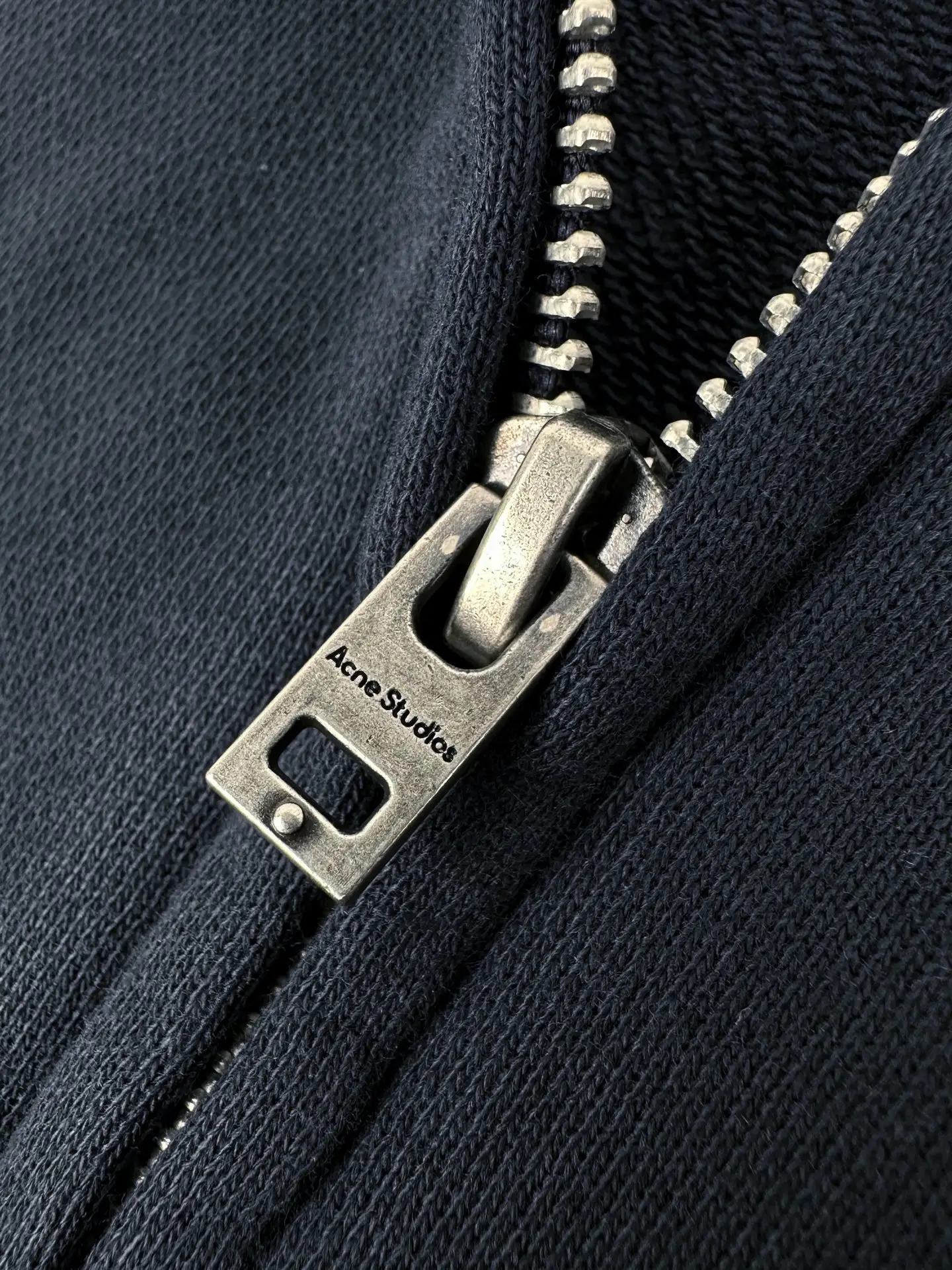 Logo-Print Distressed Fleece Zip-Up Jacket D30519214 — view 6