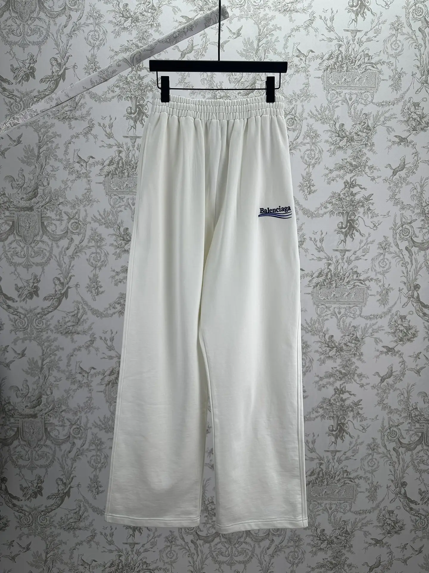 Logo-Embroidered Straight-Leg Sweatpants D31013969