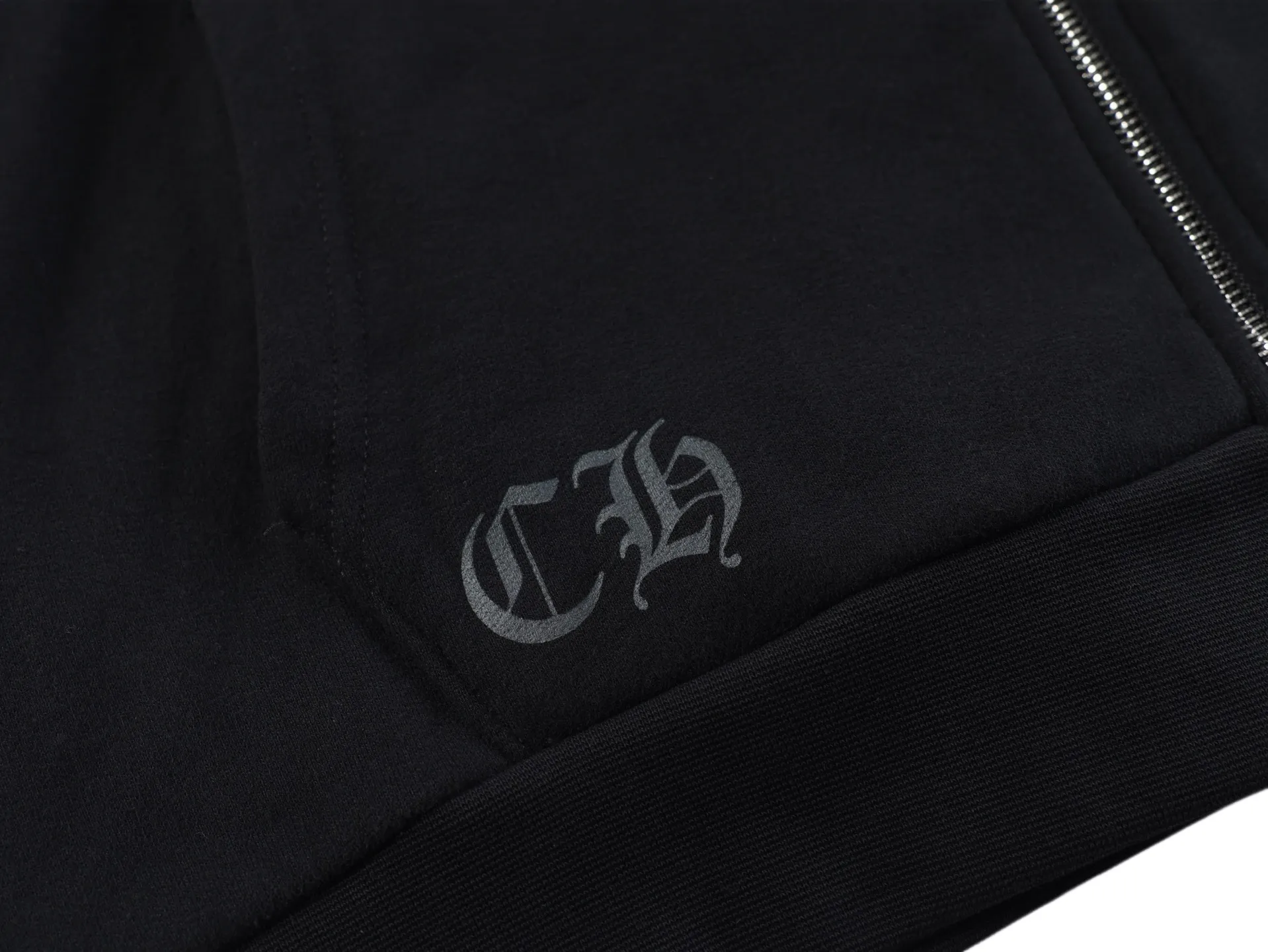 Scroll Logo Zip-Up Cotton Hoodie D31021152 — view 9