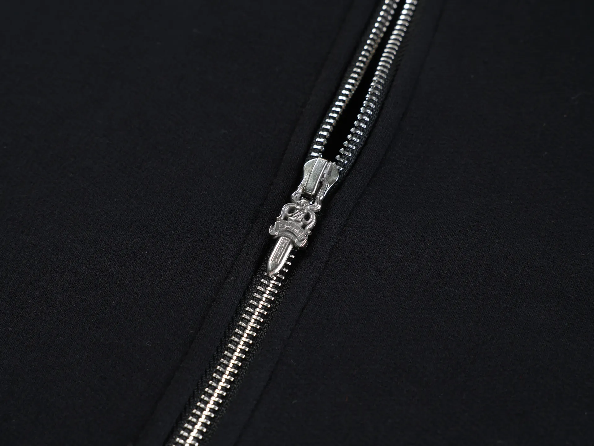 Miami Exclusive Logo-Print Zip-Up Hoodie D31021158 — view 5