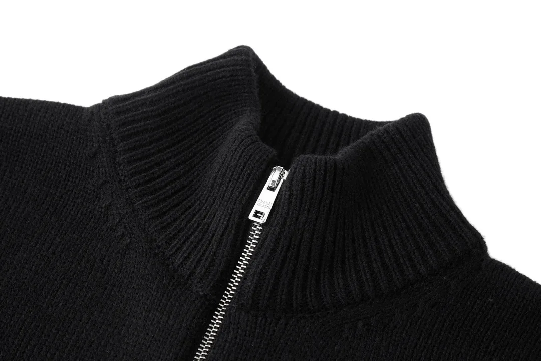 Logo-Embroidered Wool-Blend Zip-Up Cardigan D31021182 — view 3