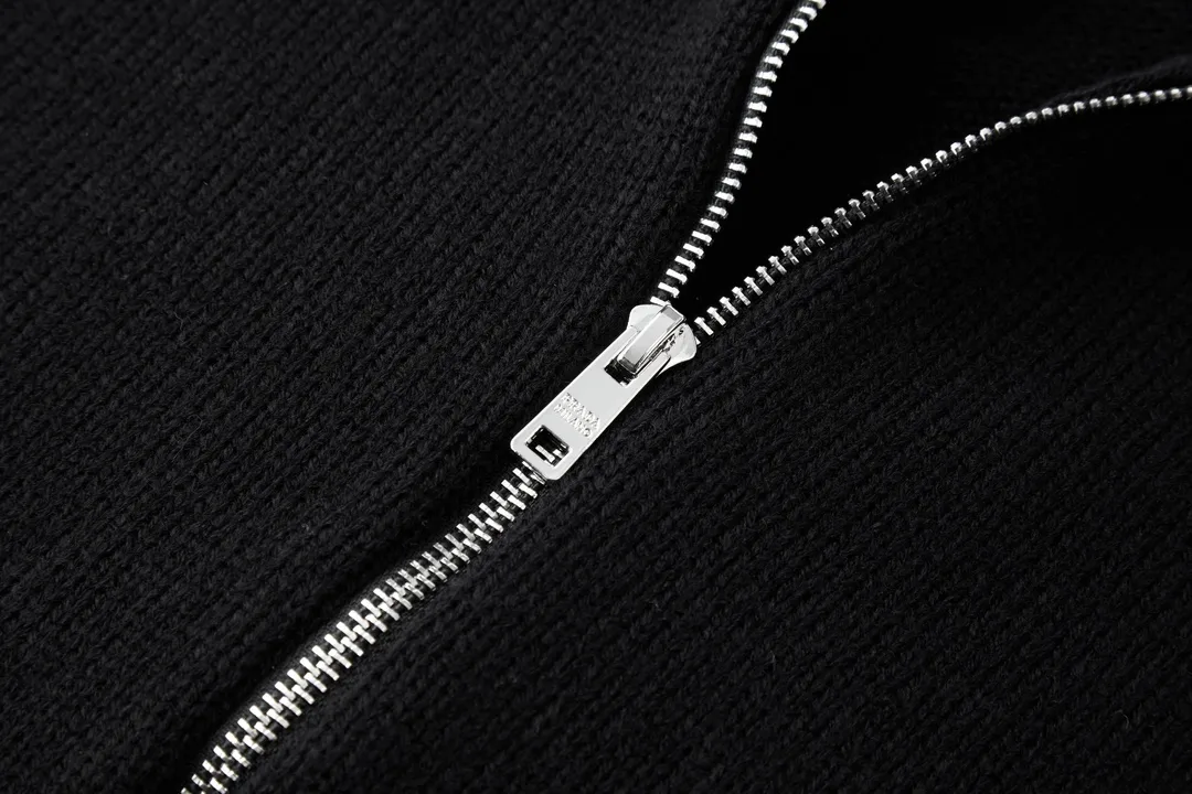 Logo-Embroidered Wool-Blend Zip-Up Cardigan D31021182 — view 6