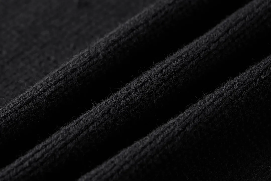 Logo-Embroidered Wool-Blend Zip-Up Cardigan D31021182 — view 8