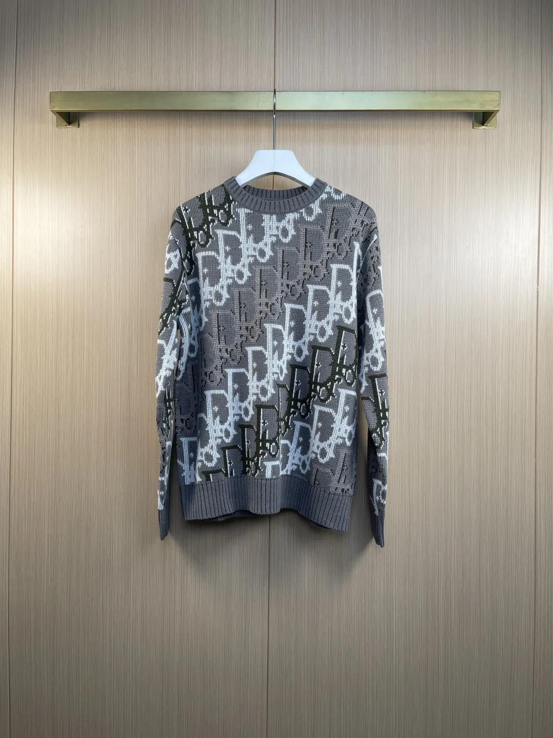 Oblique Jacquard Crew-Neck Sweater D31519237
