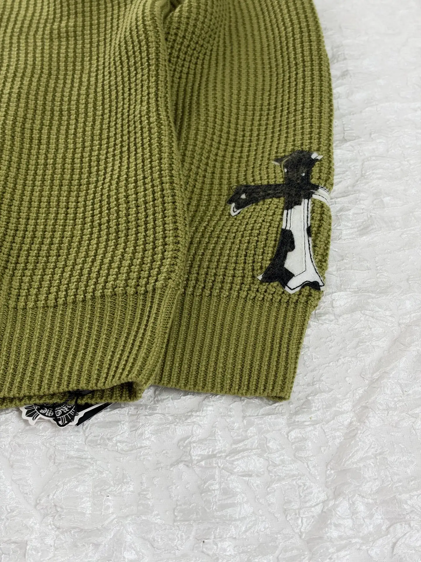 Waffle-Knit Cross Patch Crew-Neck Sweater D31519181 — view 4
