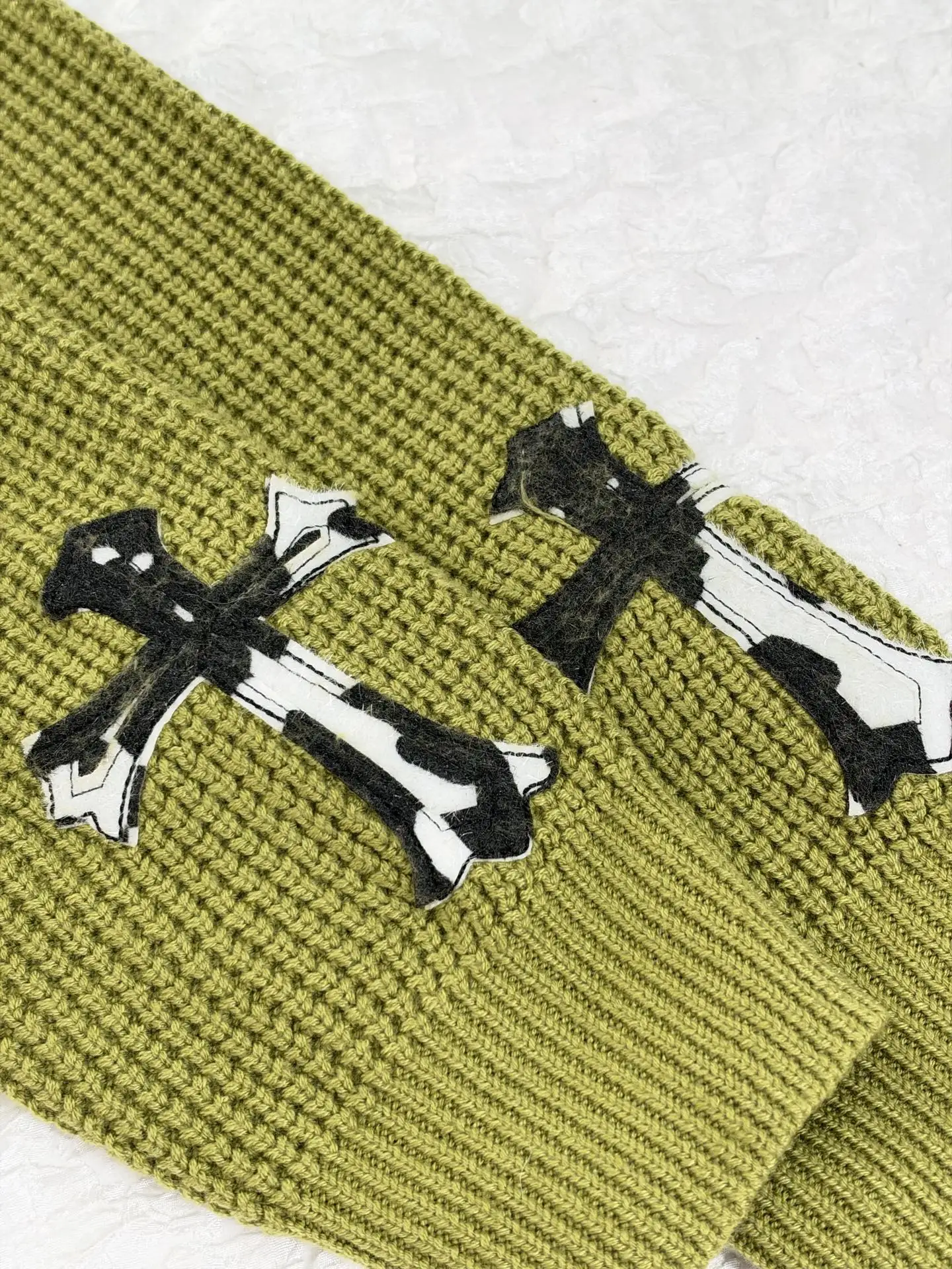Waffle-Knit Cross Patch Crew-Neck Sweater D31519181 — view 7