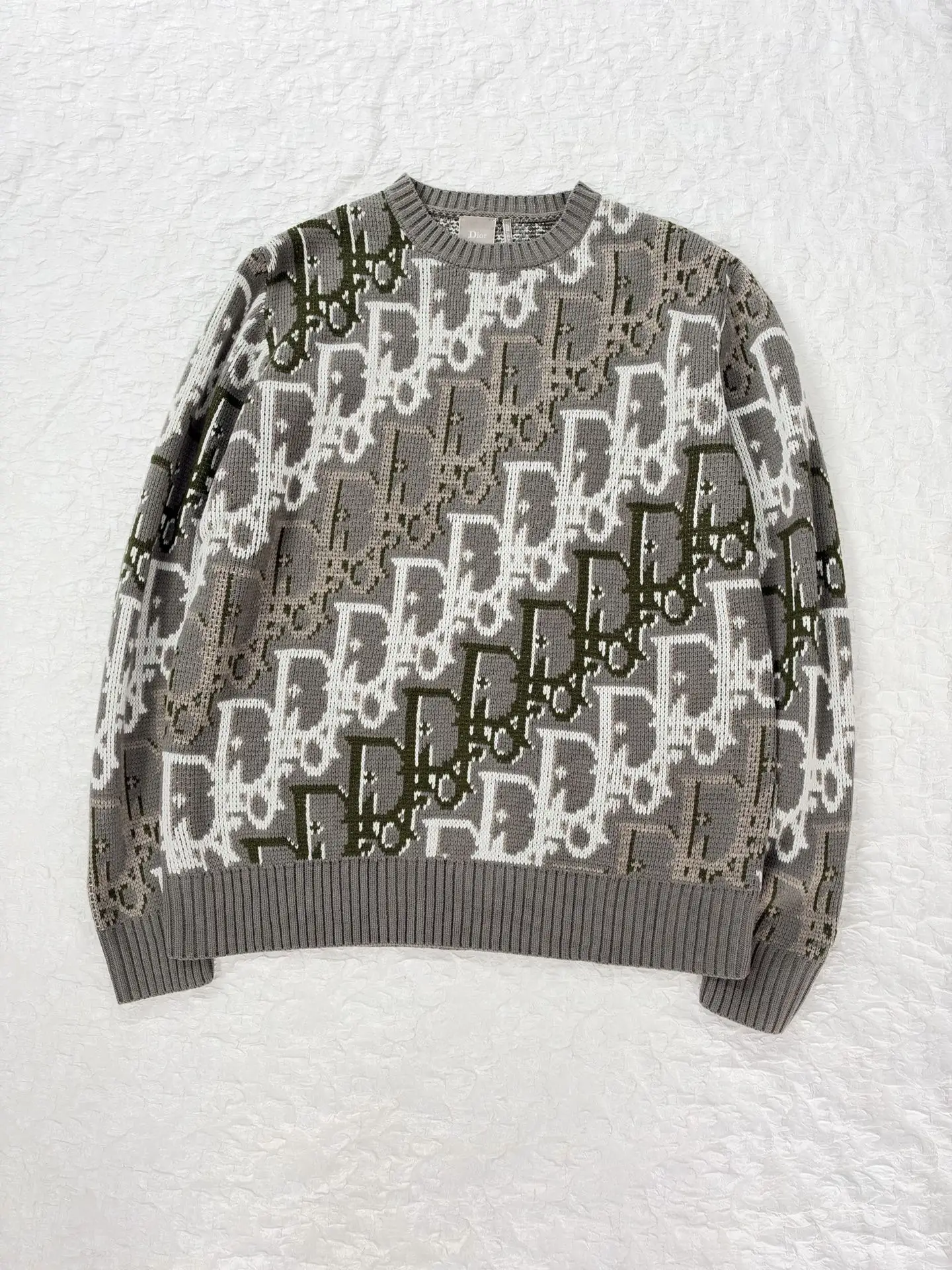 Oblique Jacquard Crew-Neck Sweater D31519180 — view 3