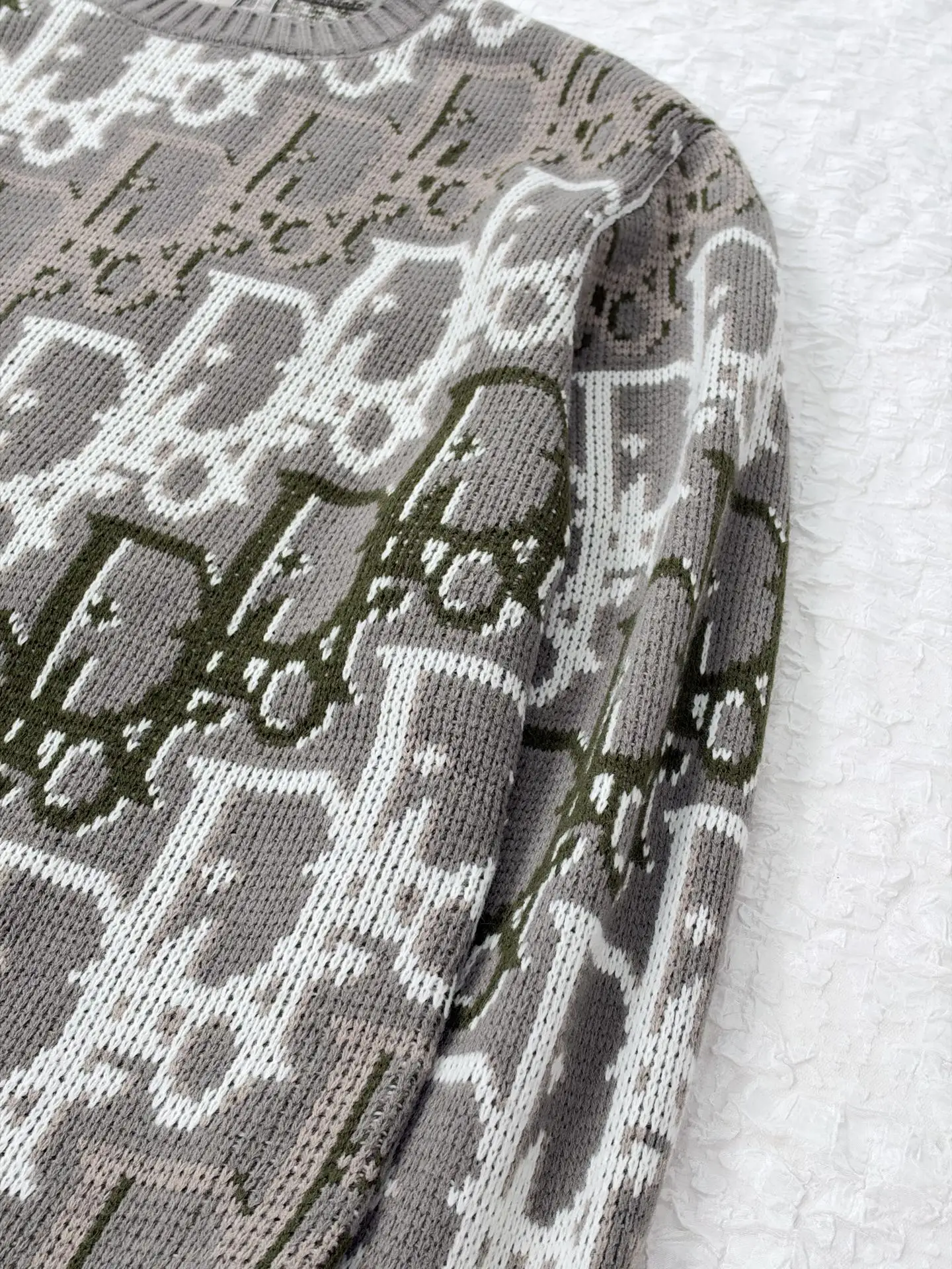 Oblique Jacquard Crew-Neck Sweater D31519180 — view 5
