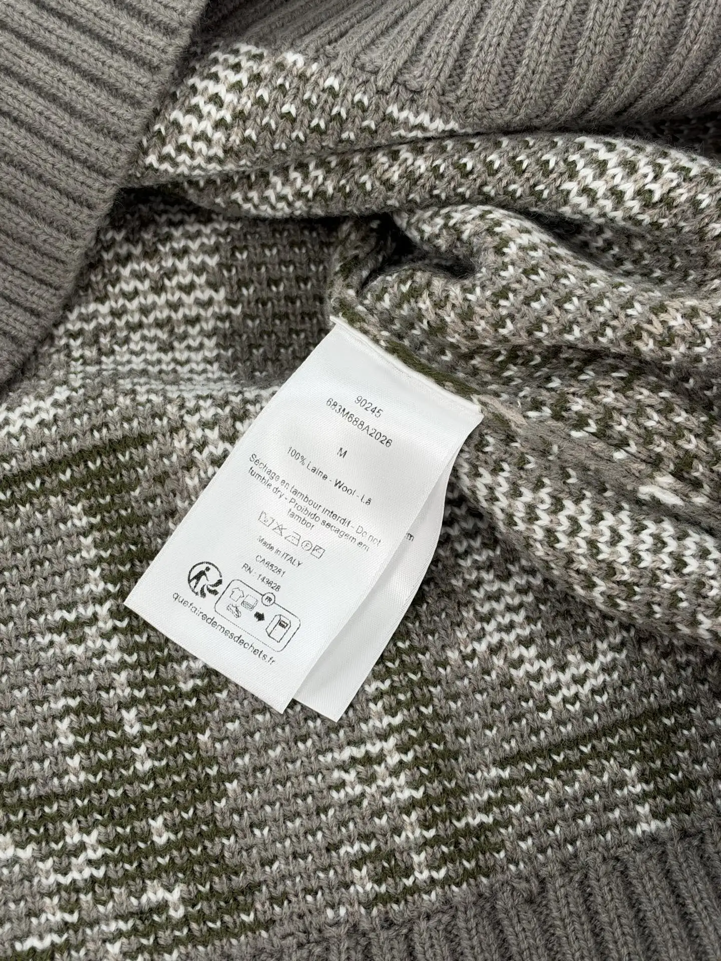 Oblique Jacquard Crew-Neck Sweater D31519180 — view 8