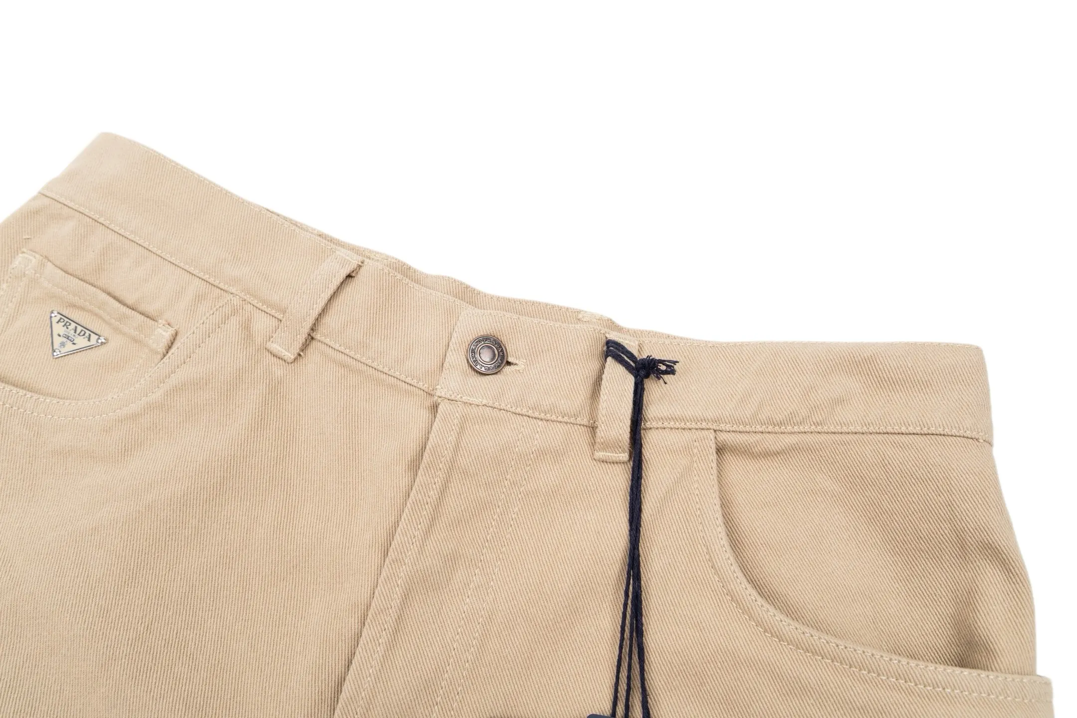 Logo-Badge Straight-Leg Denim Shorts D31521144 — view 3