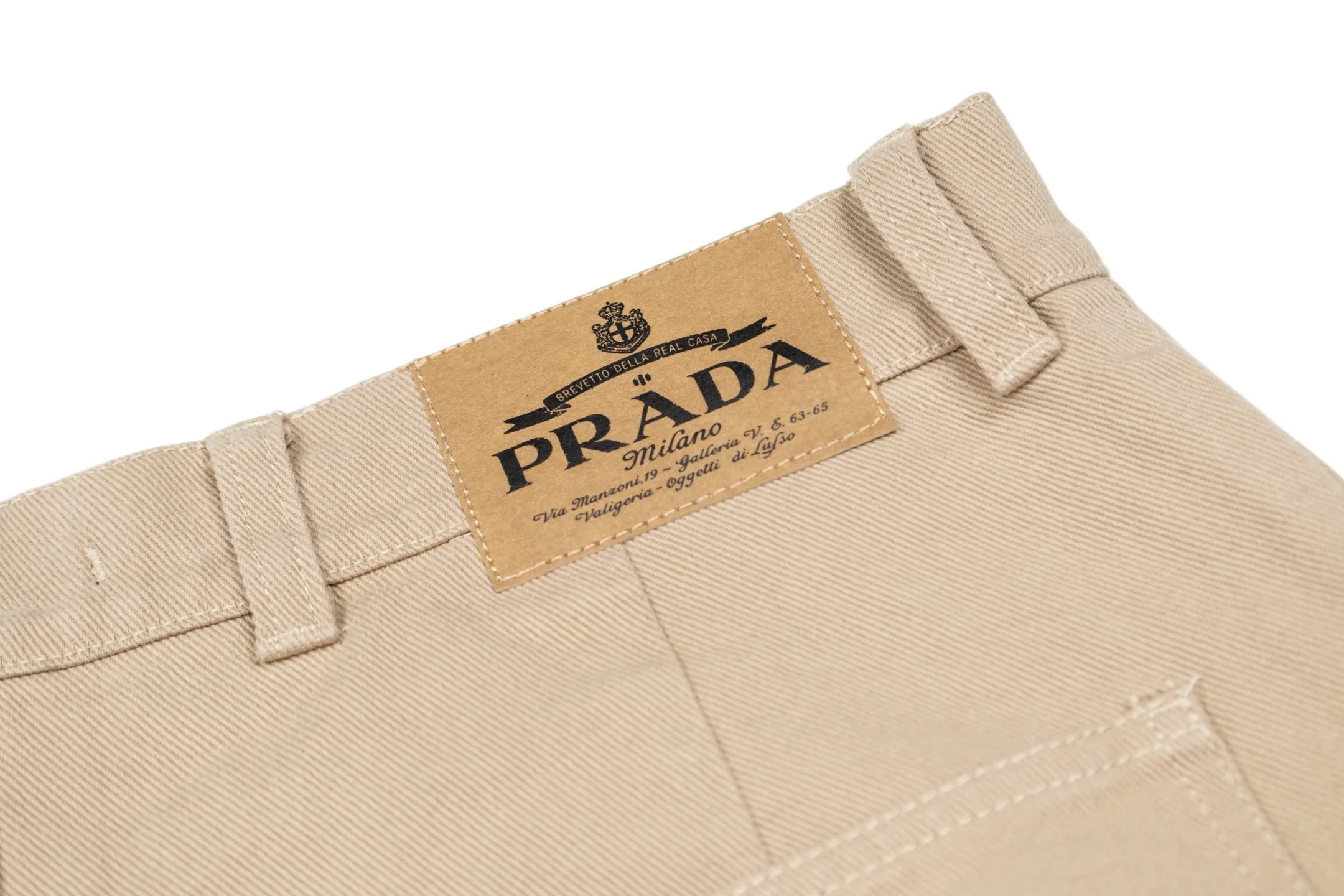 Logo-Badge Straight-Leg Denim Shorts D31521144 — view 8