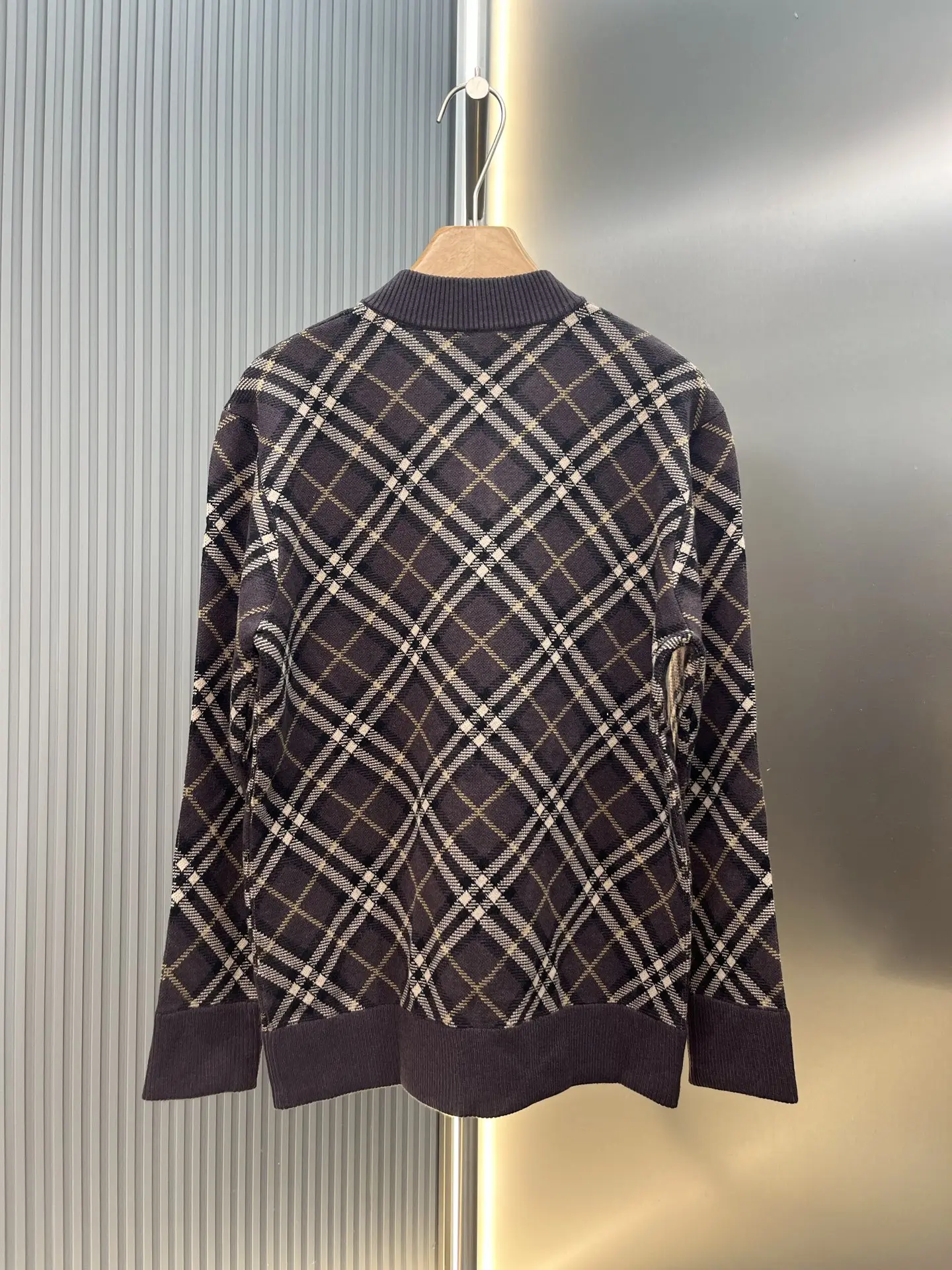 Check Jacquard Wool and Cashmere-Blend Cardigan D32019125 — view 3