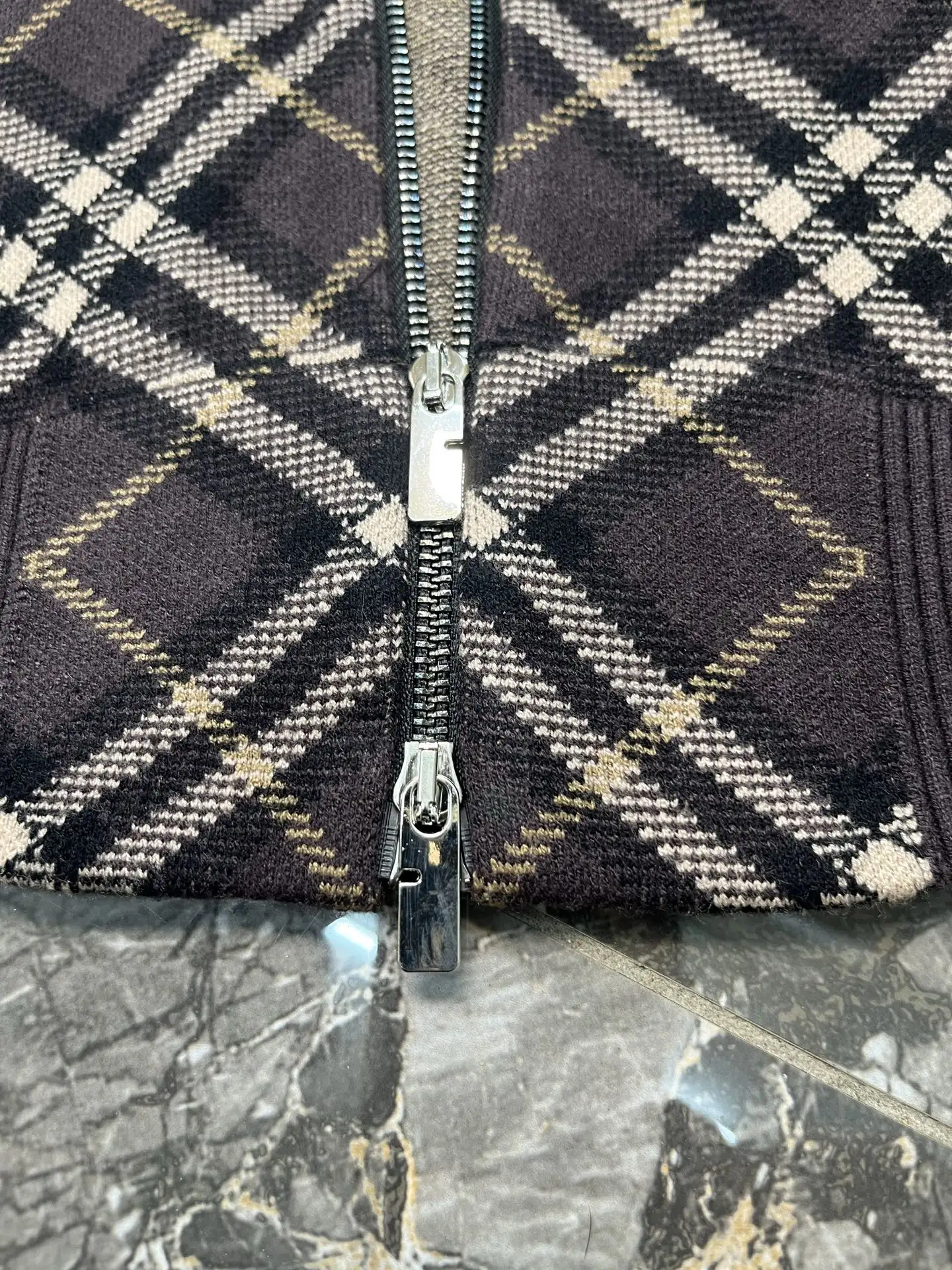 Check Jacquard Wool and Cashmere-Blend Cardigan D32019125 — view 8