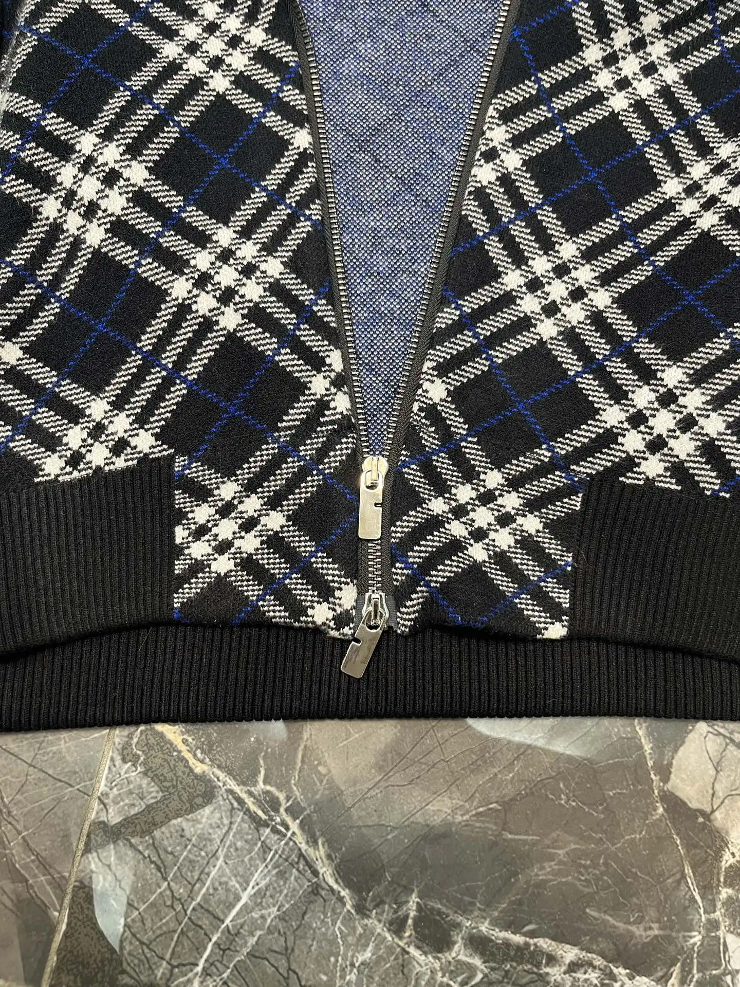 Check Jacquard Wool-Cashmere Knit Bomber Jacket D32019124 — view 7