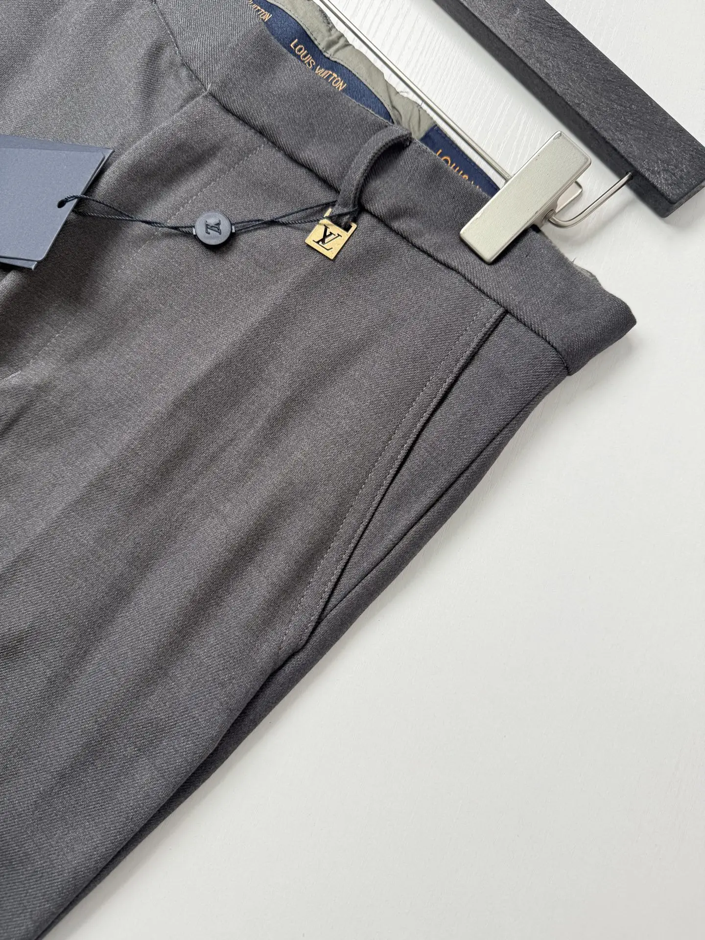 Flared Logo-Hardware Tailored Trousers D32520701 — view 4