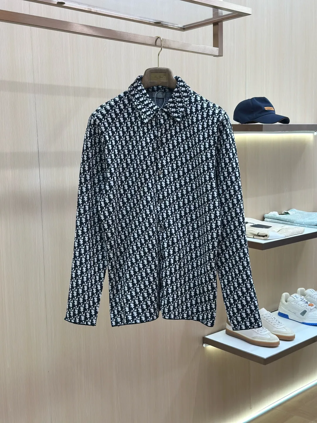 Oblique Jacquard Wool-Blend Knit Shirt D32519140