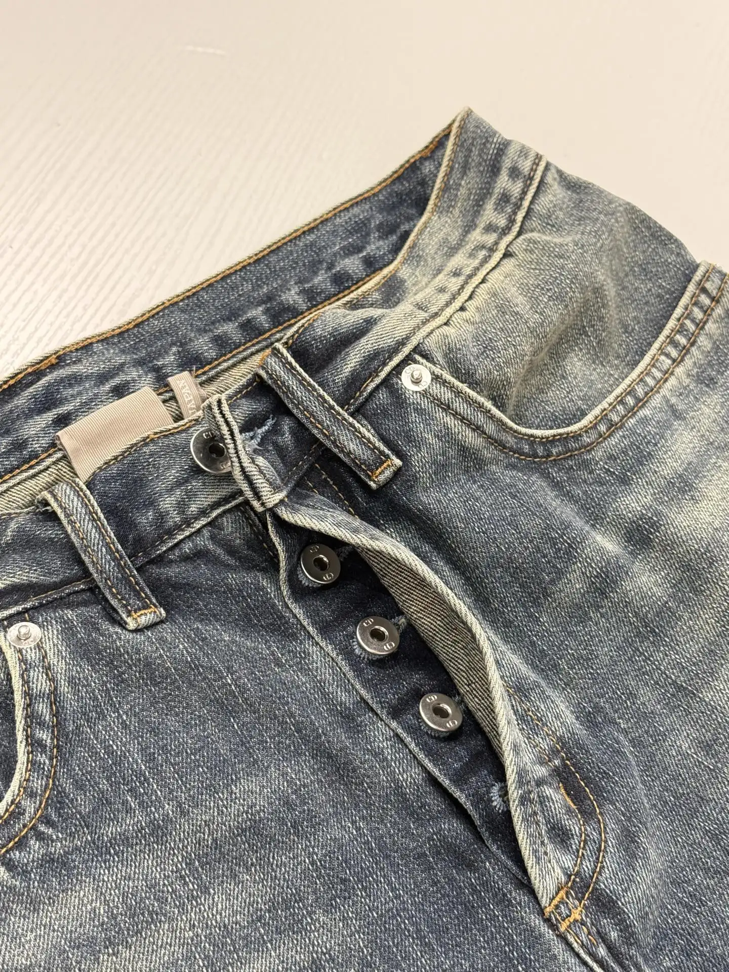 Patchwork Washed Wide-Leg Jeans D32520725 — view 10