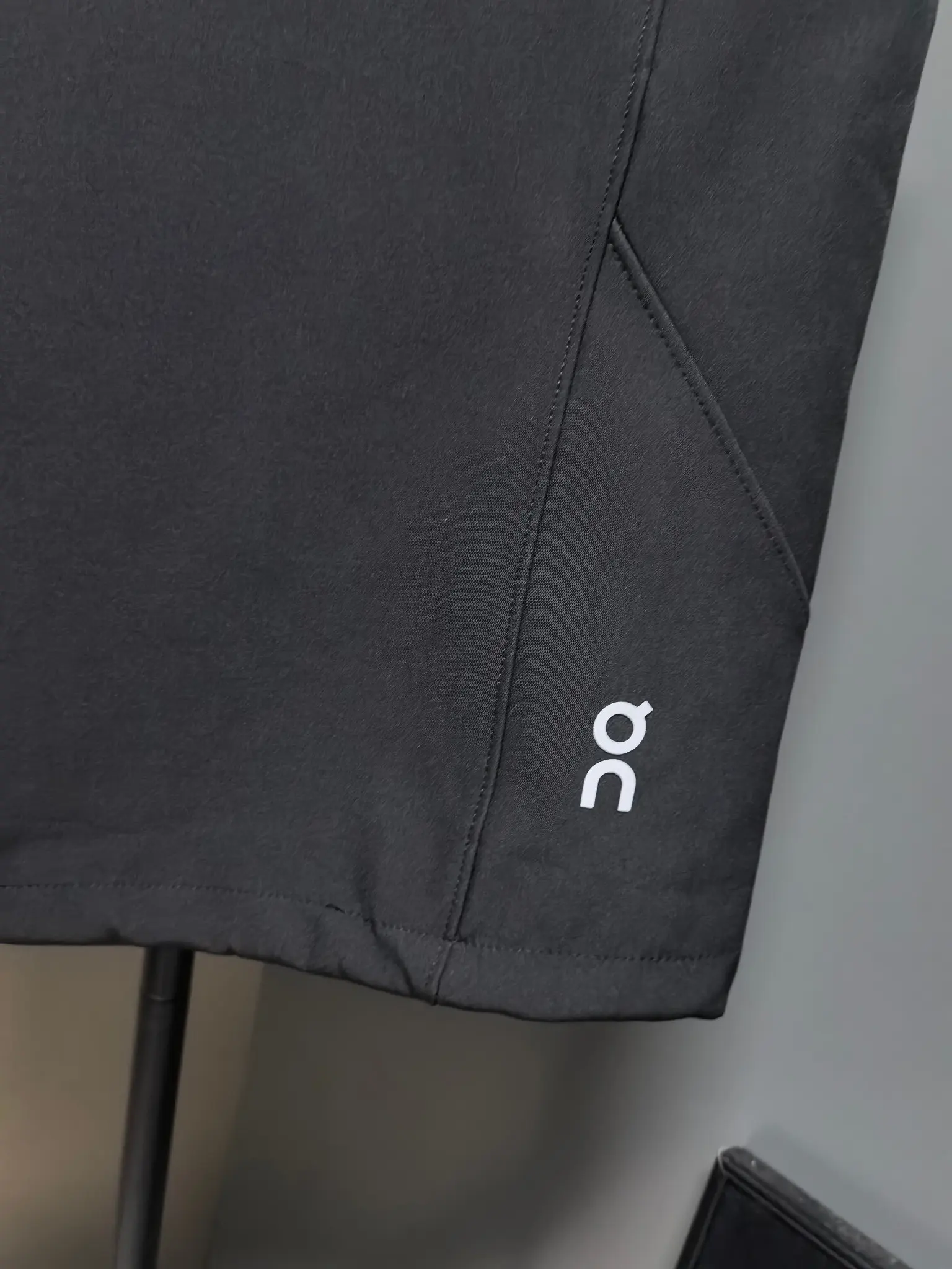 Logo-Print Technical Shell Gilet D33020823 — view 7
