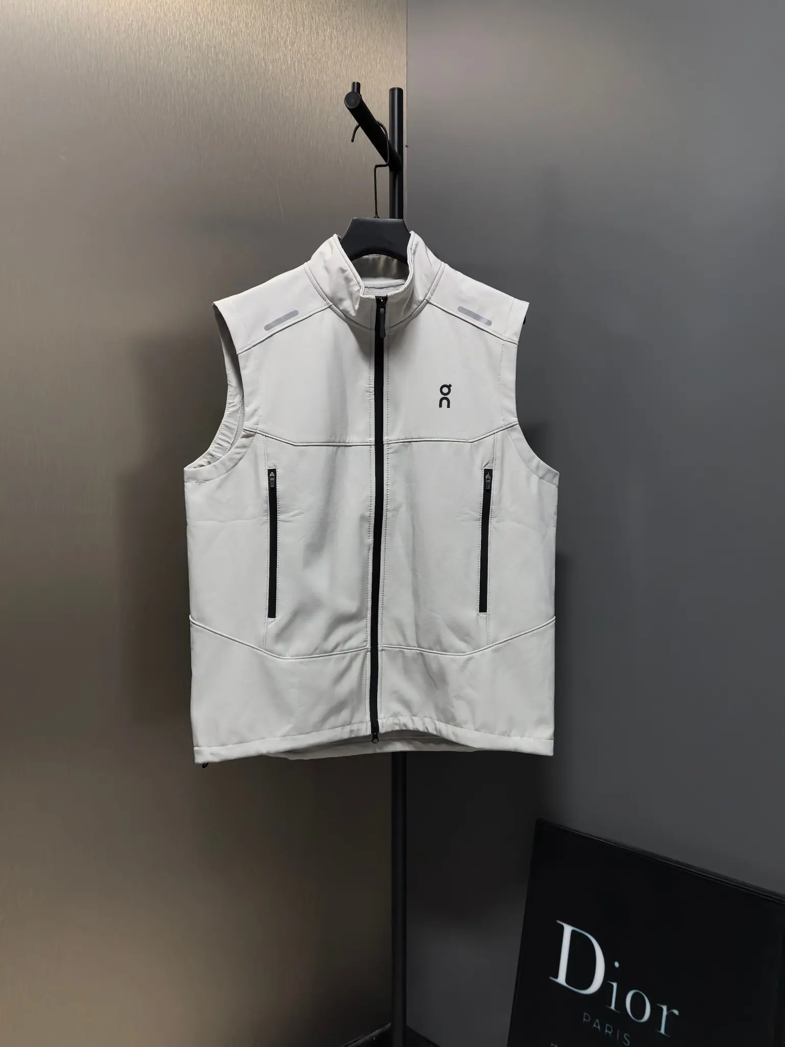 On Running Logo-Print Performance Vest D33020825