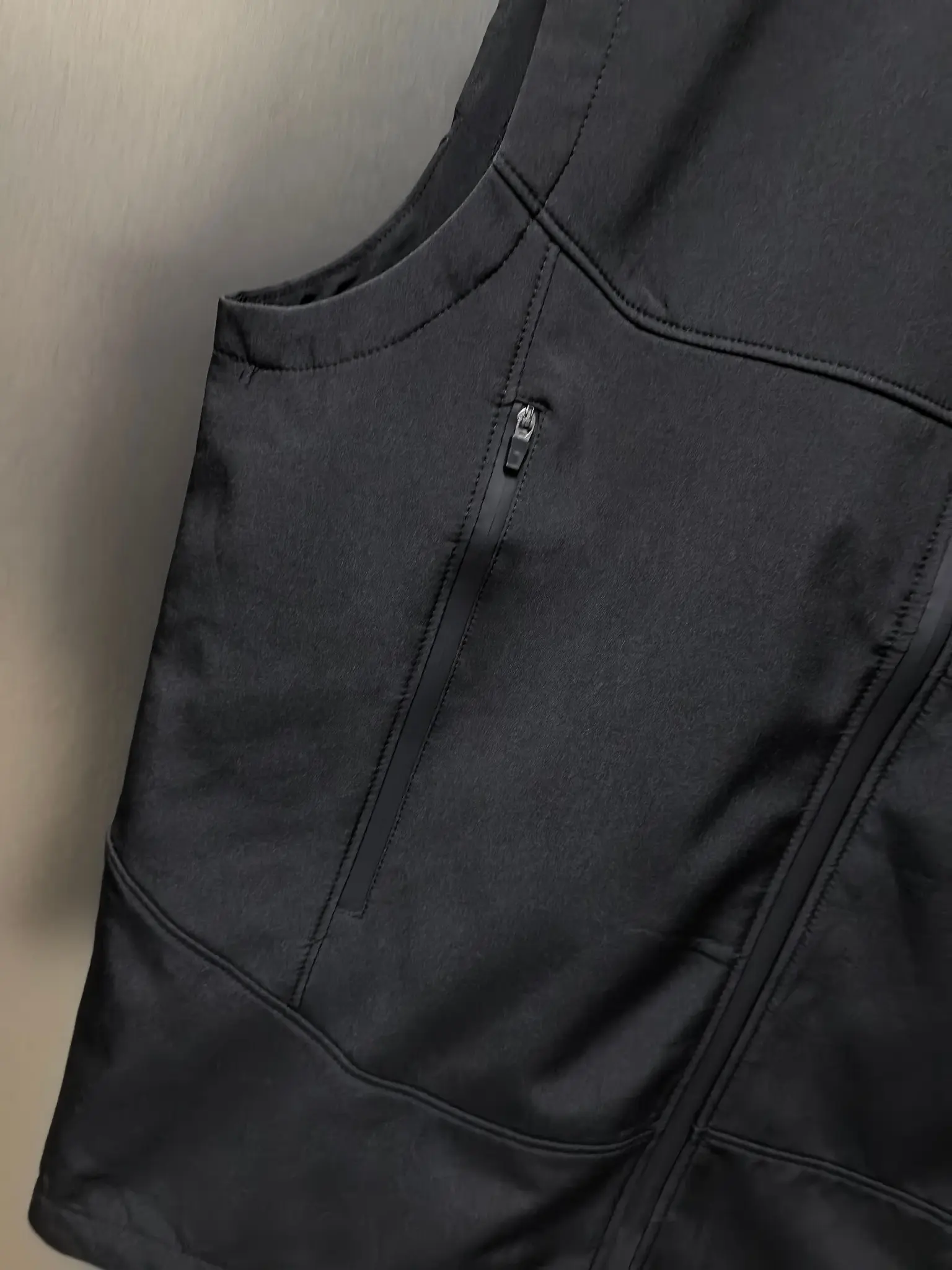 On Running Logo-Print Performance Gilet D33020826 — view 4