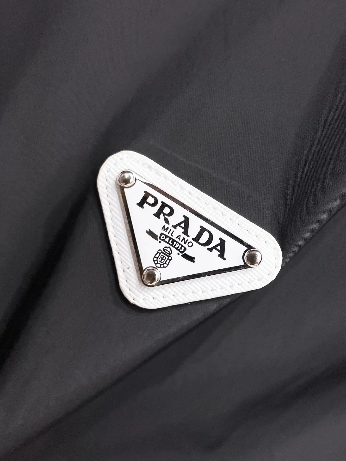 Logo-Appliquéd Hooded Shell Jacket D33014356 — view 8