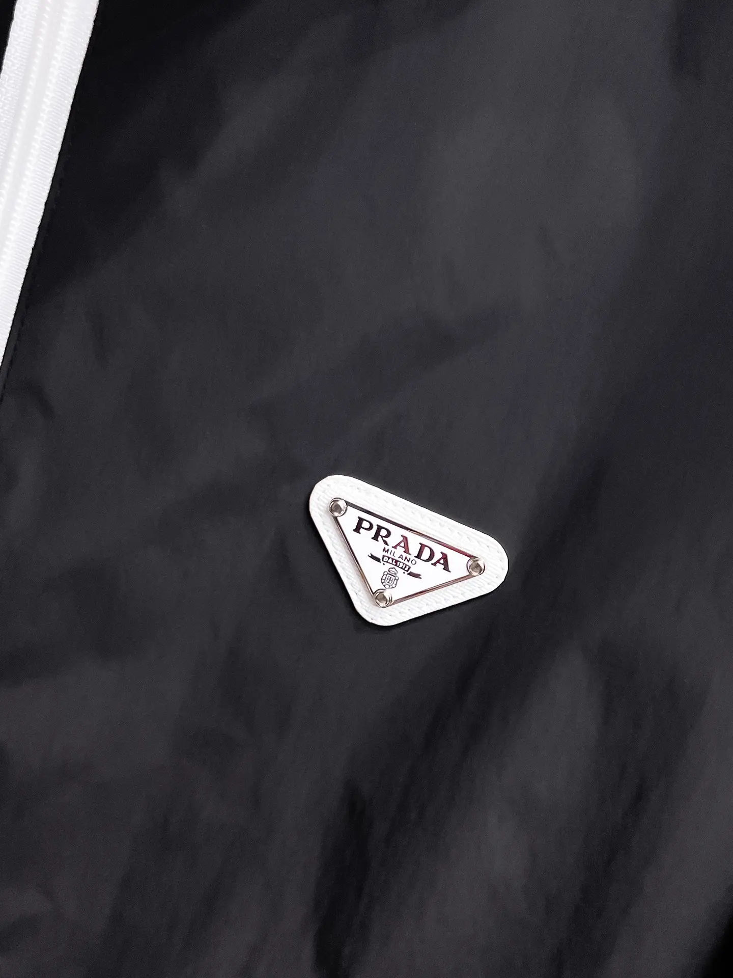 Logo-Appliquéd Hooded Shell Jacket D33014356 — view 9