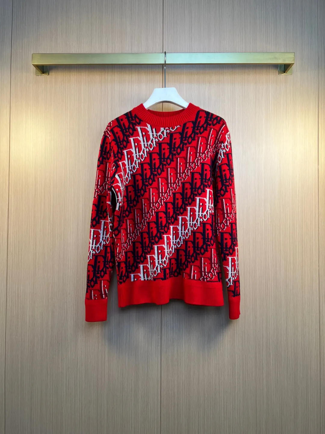 Oblique Jacquard Knit Crew-Neck Sweater D33019253